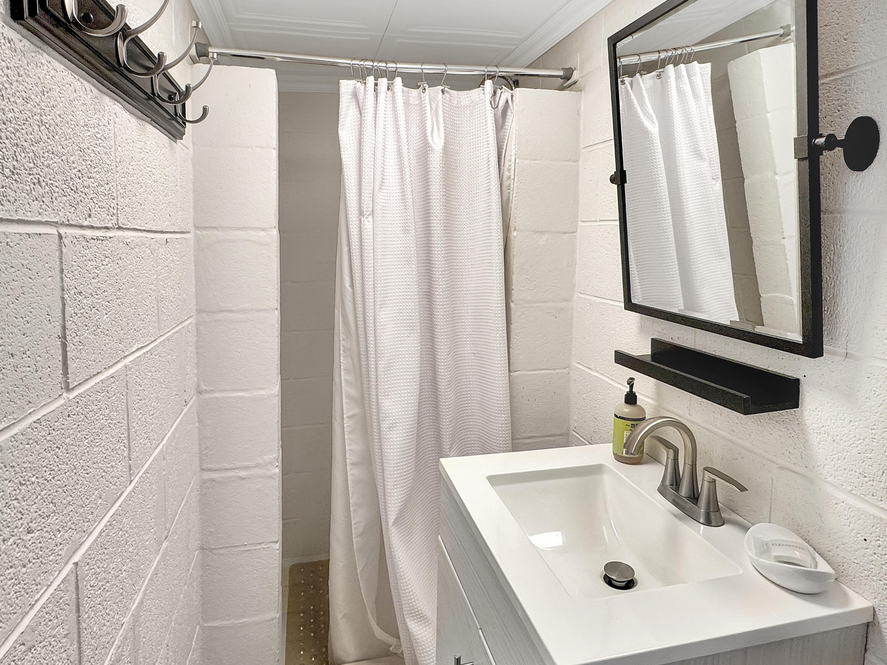 110 Lakeshore Drive Property Photo 36
