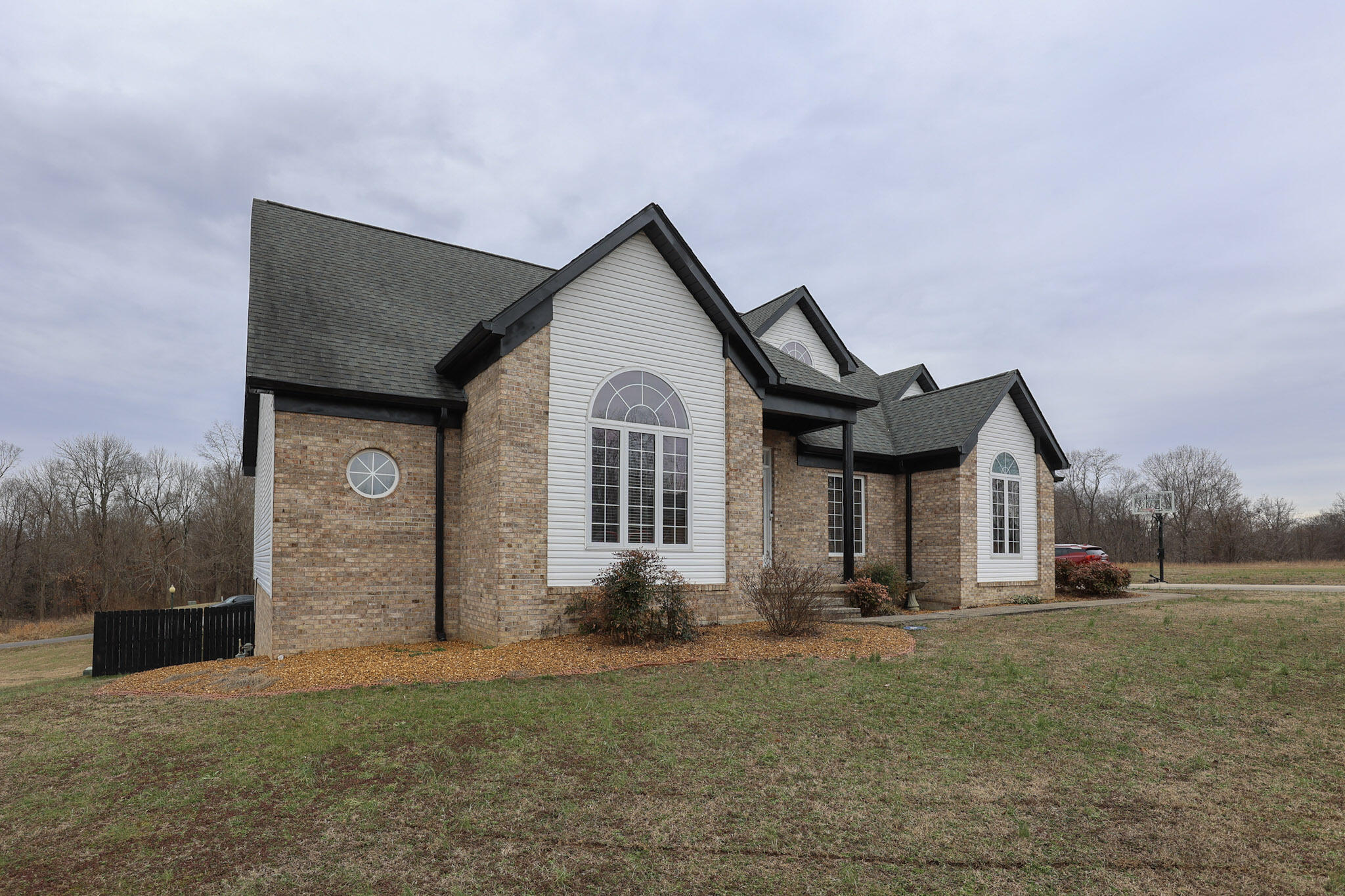 103 Summer Lane Property Photo 2