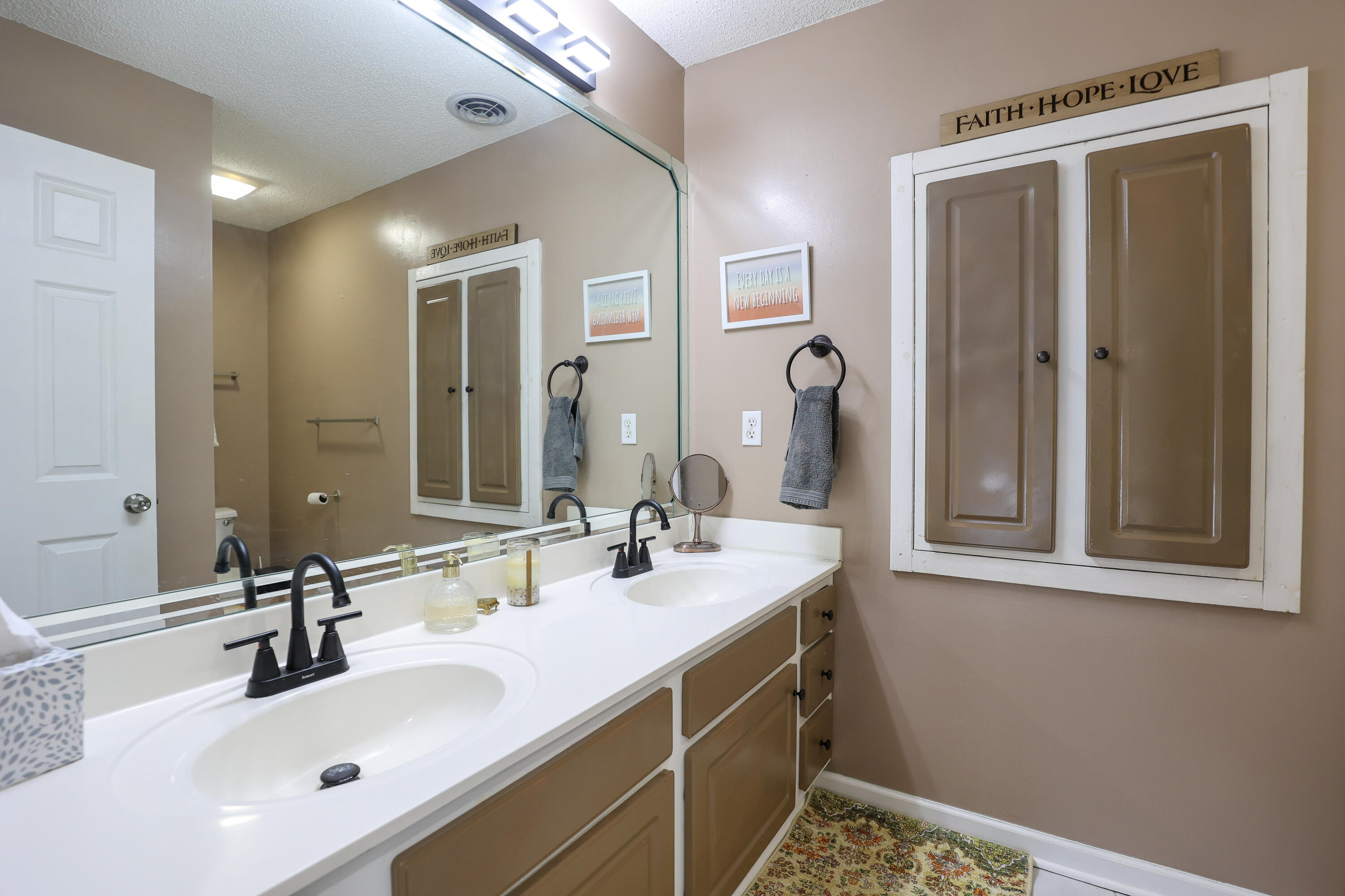 103 Summer Lane Property Photo 43