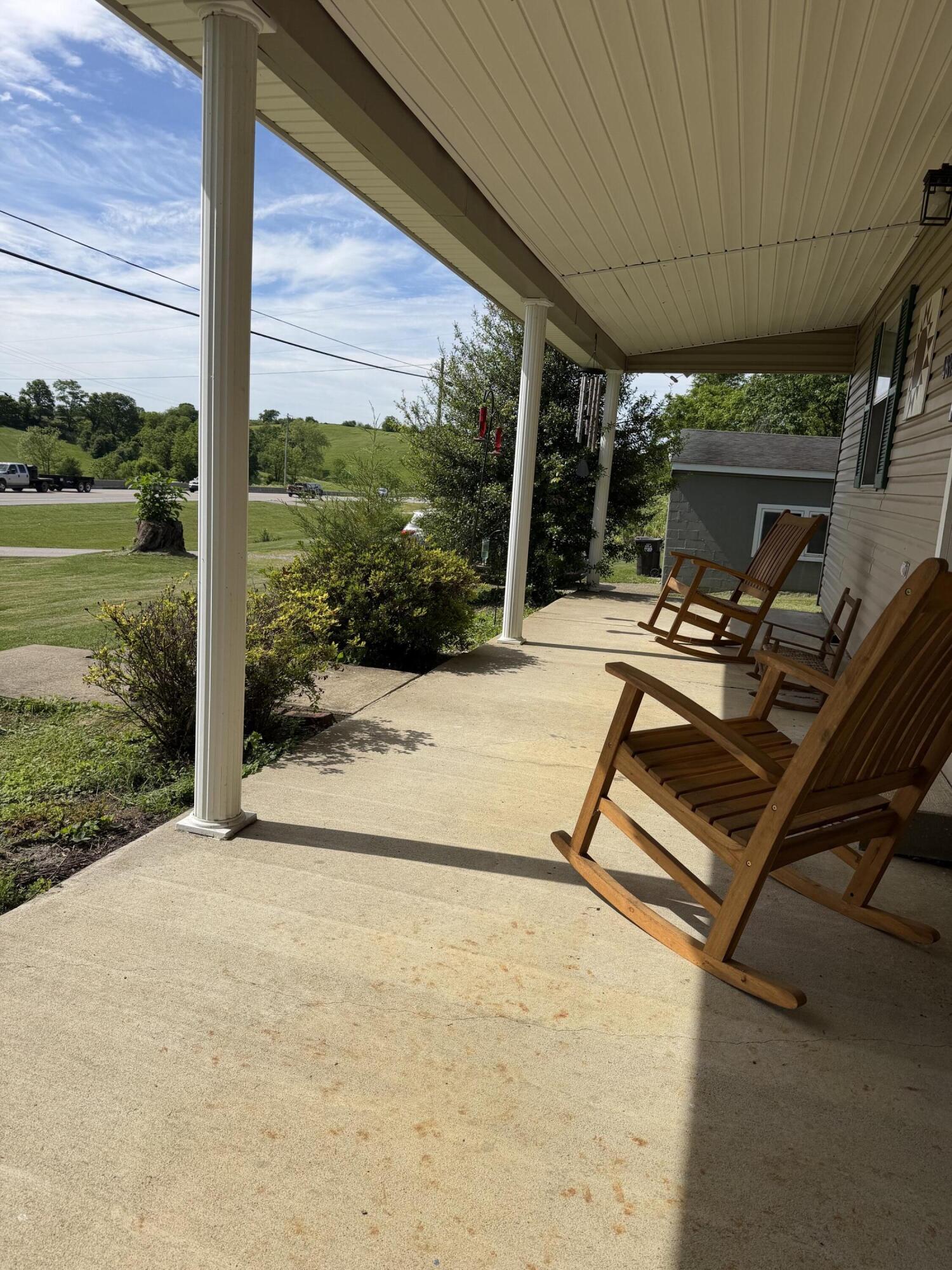 4821 Maysville Road Property Photo 4