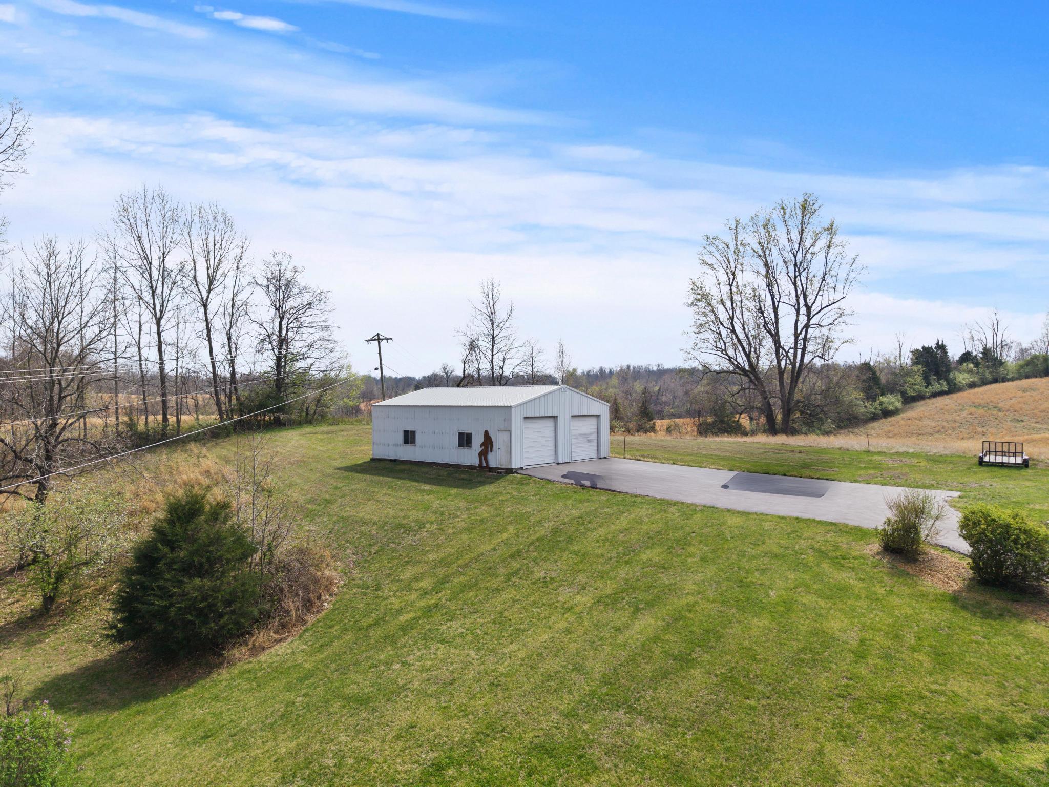 97 State Route 810 Property Photo 43