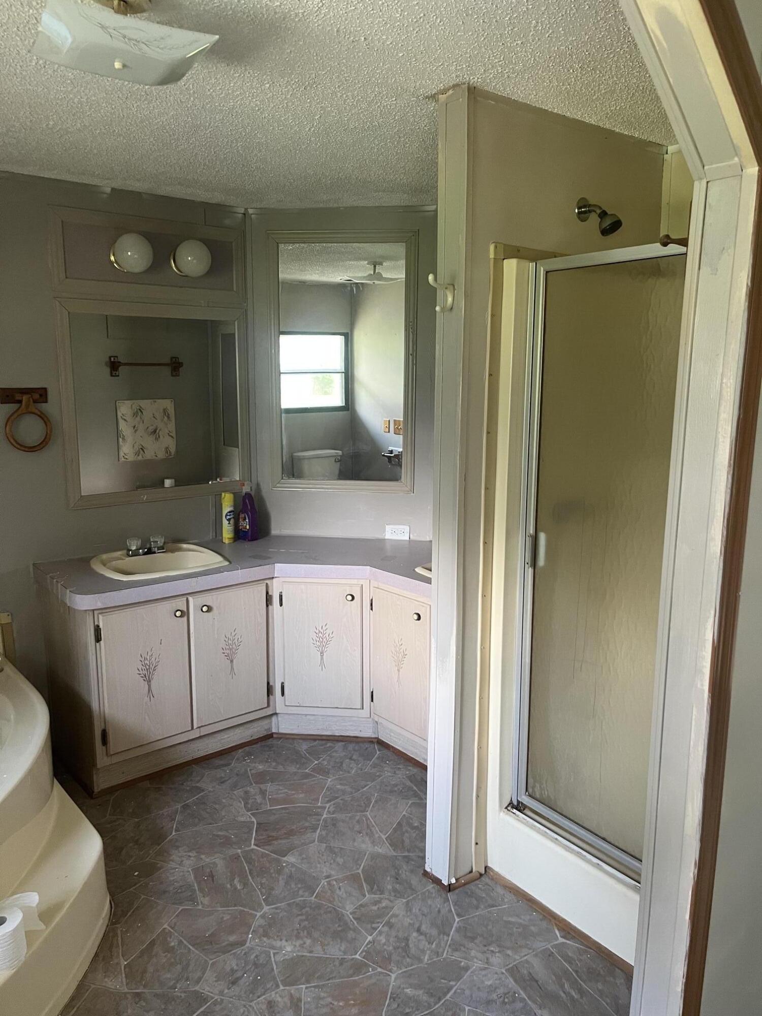 42 Sills Lane Property Photo 12