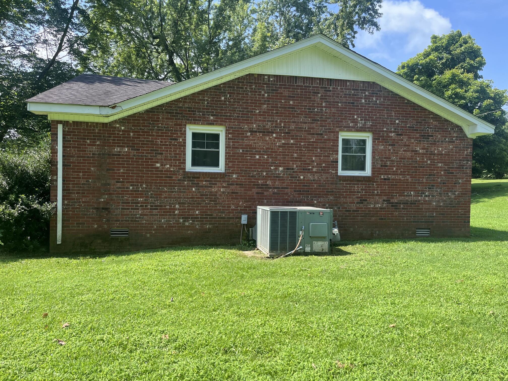 49 Shelby Drive Property Photo 5