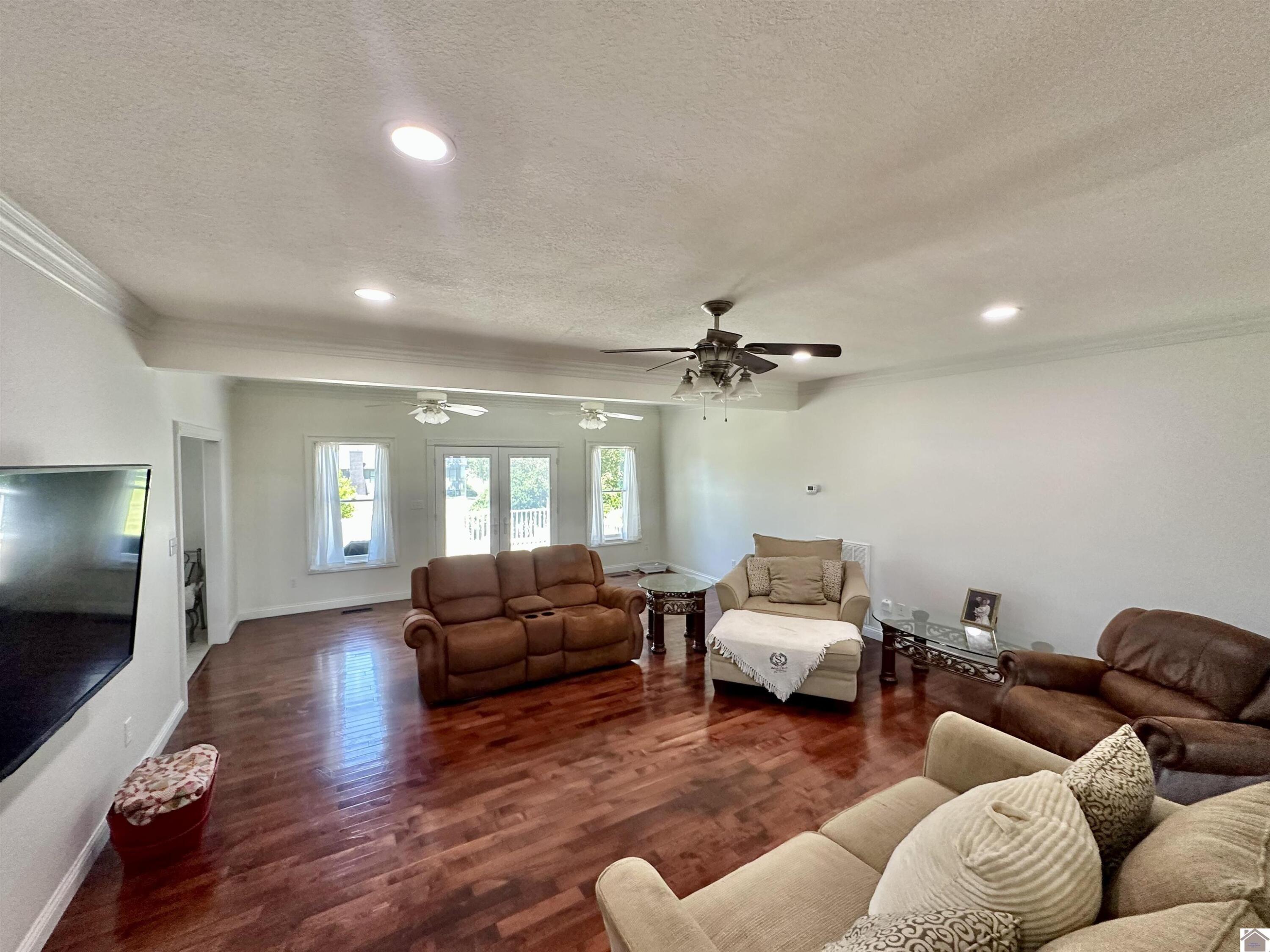 81 Oak Shadow Lane 0 Property Photo 17
