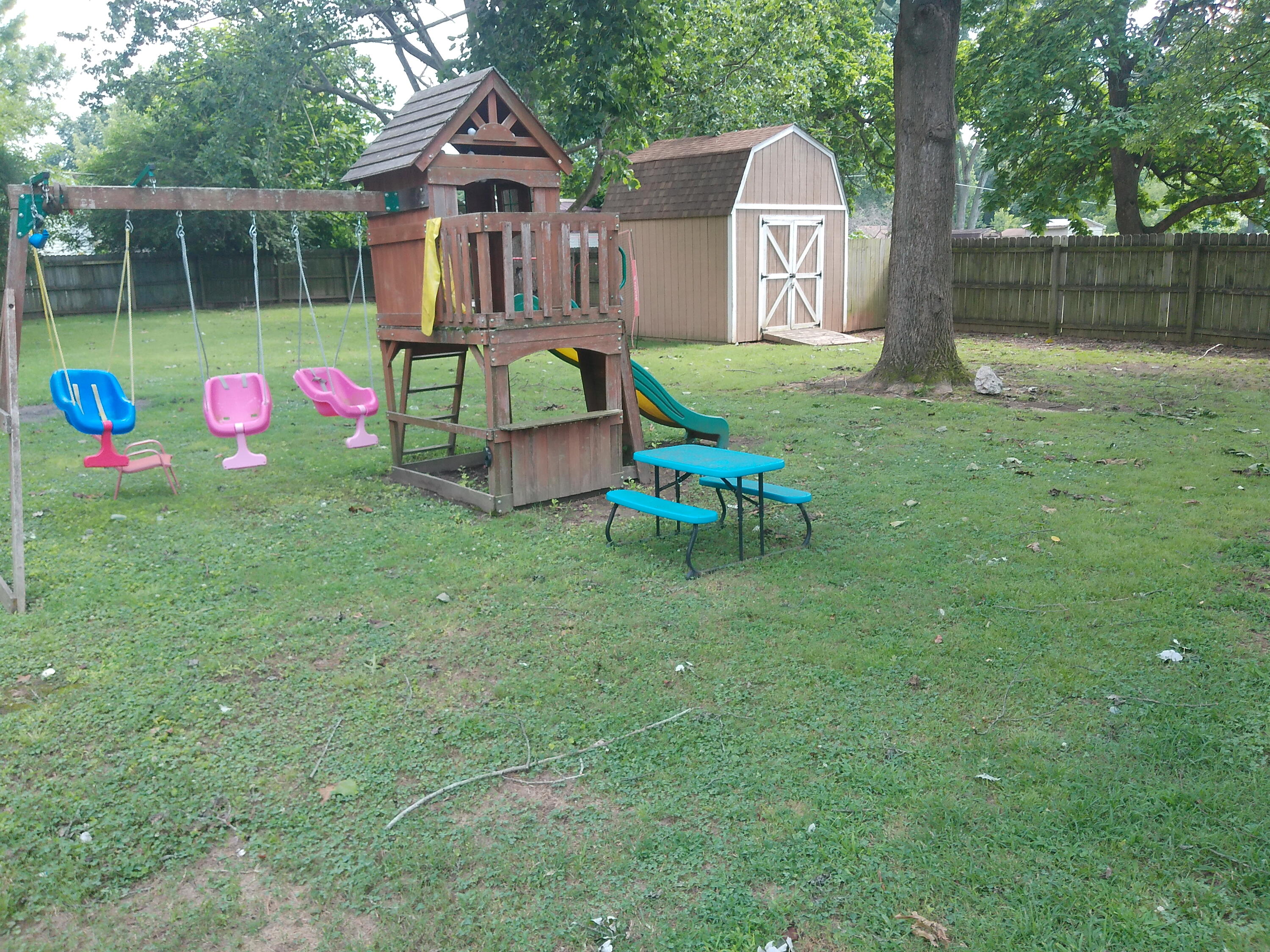 444 Cindy Drive Property Photo 2