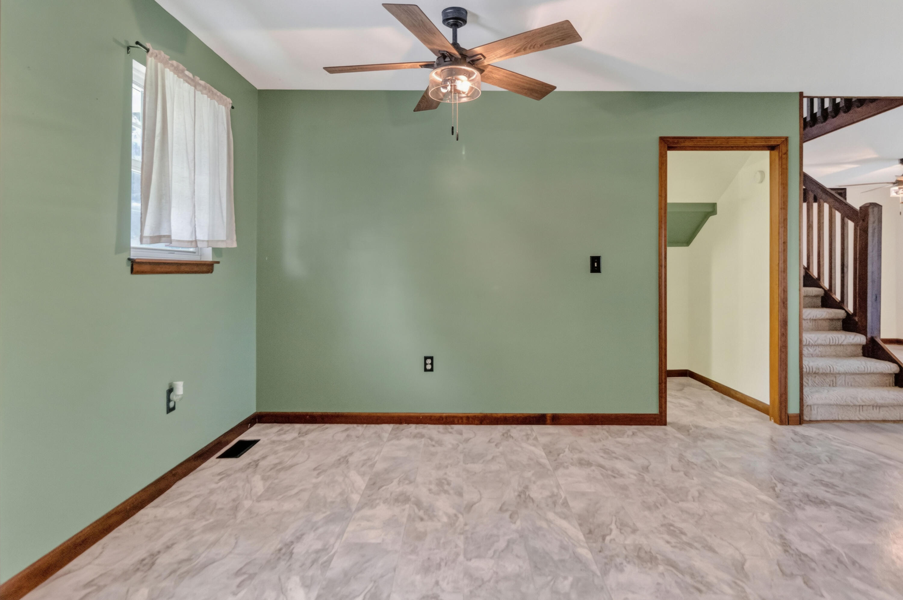 986 Tennessee Ridge Road Property Photo 20