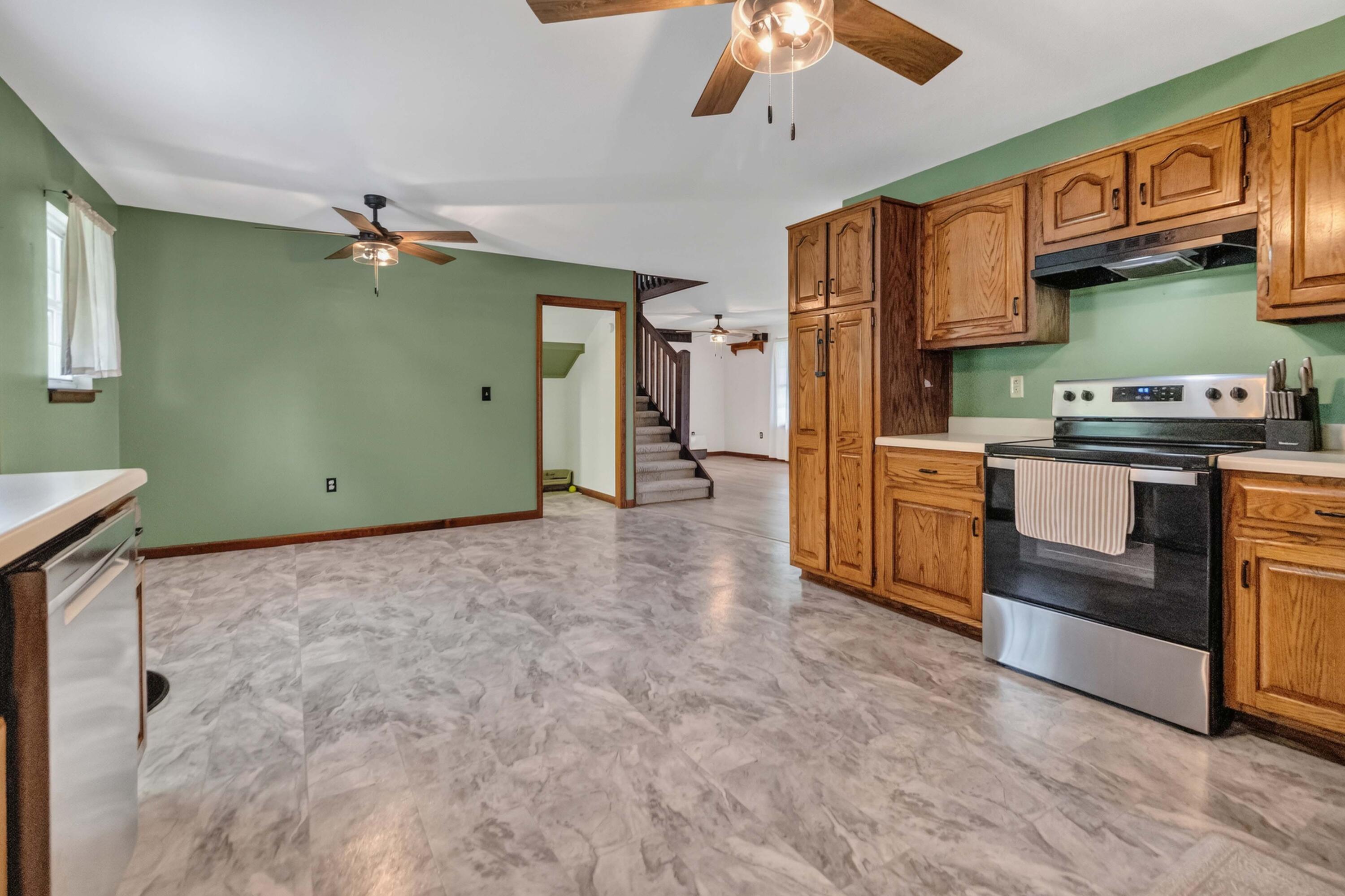 986 Tennessee Ridge Road Property Photo 25