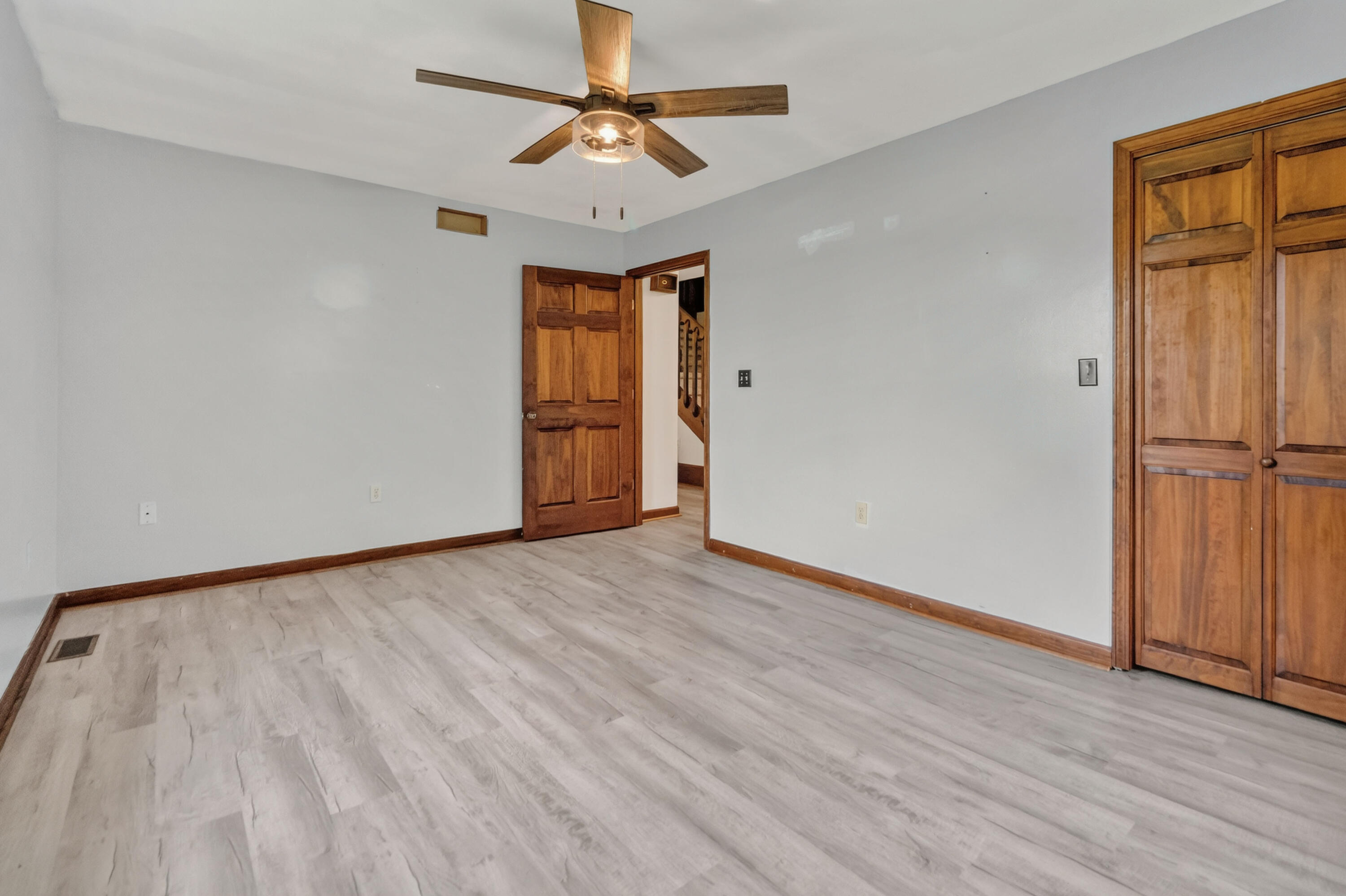 986 Tennessee Ridge Road Property Photo 34