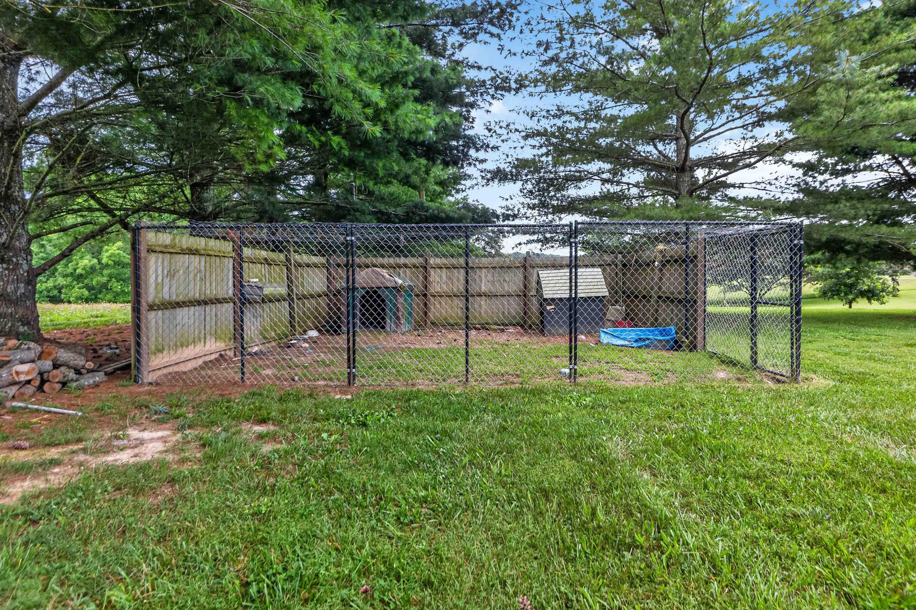 986 Tennessee Ridge Road Property Photo 45