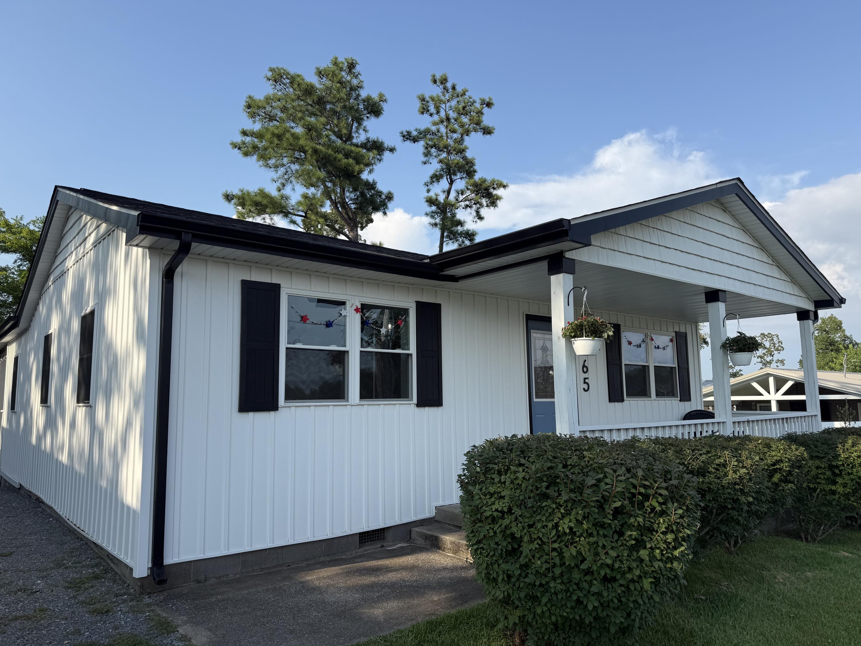 65 Enterprise Lane Property Photo 1