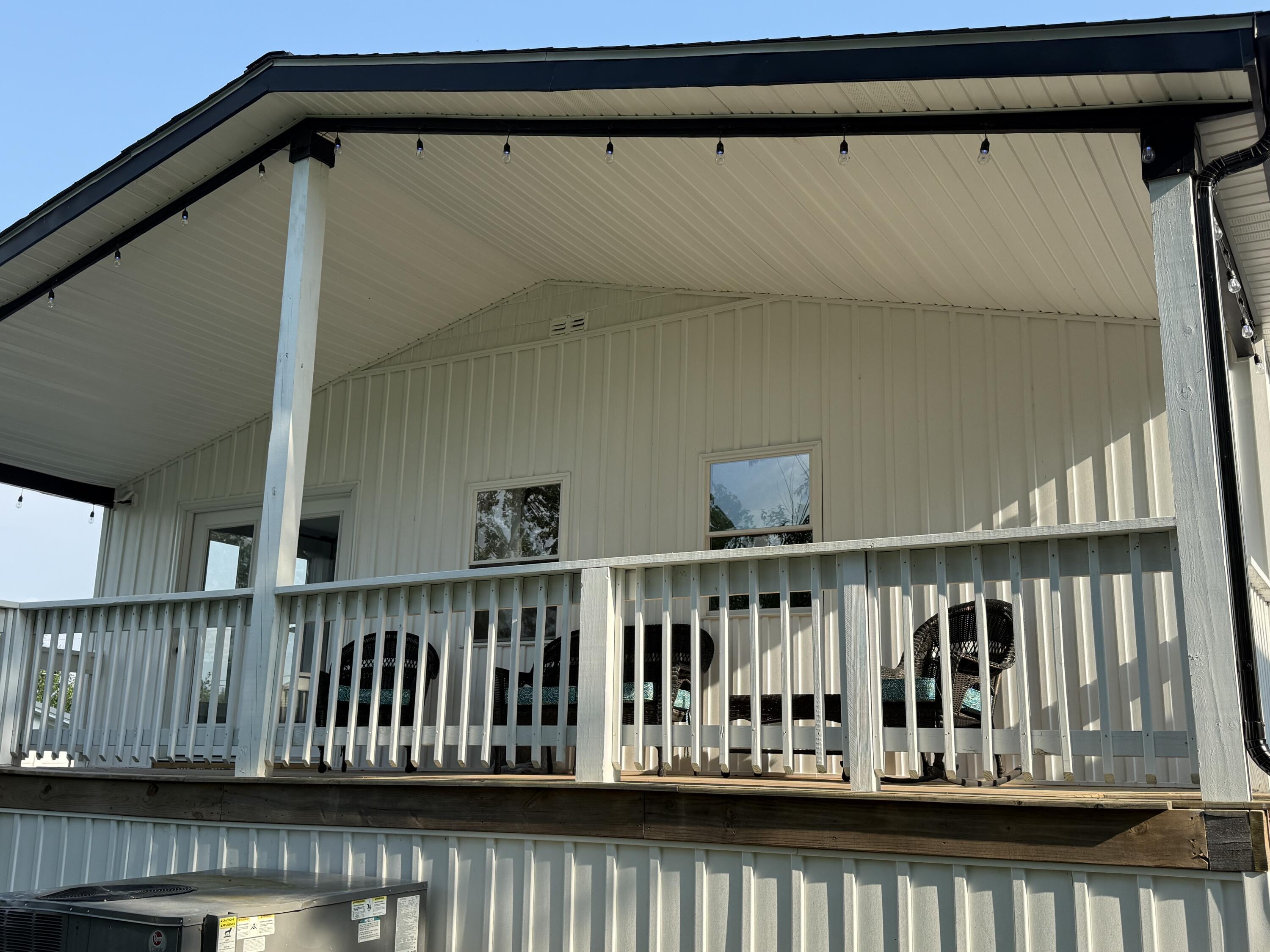 65 Enterprise Lane Property Photo 2