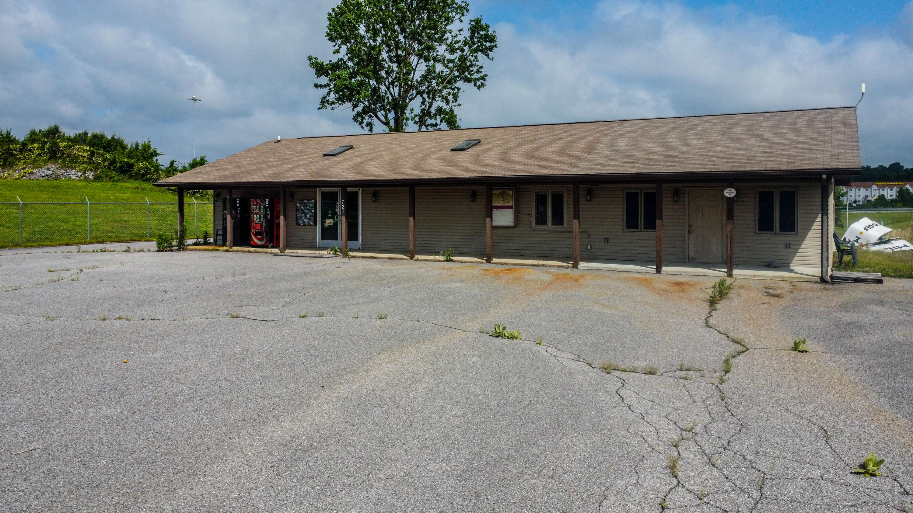 721 Complex Drive Property Photo 39