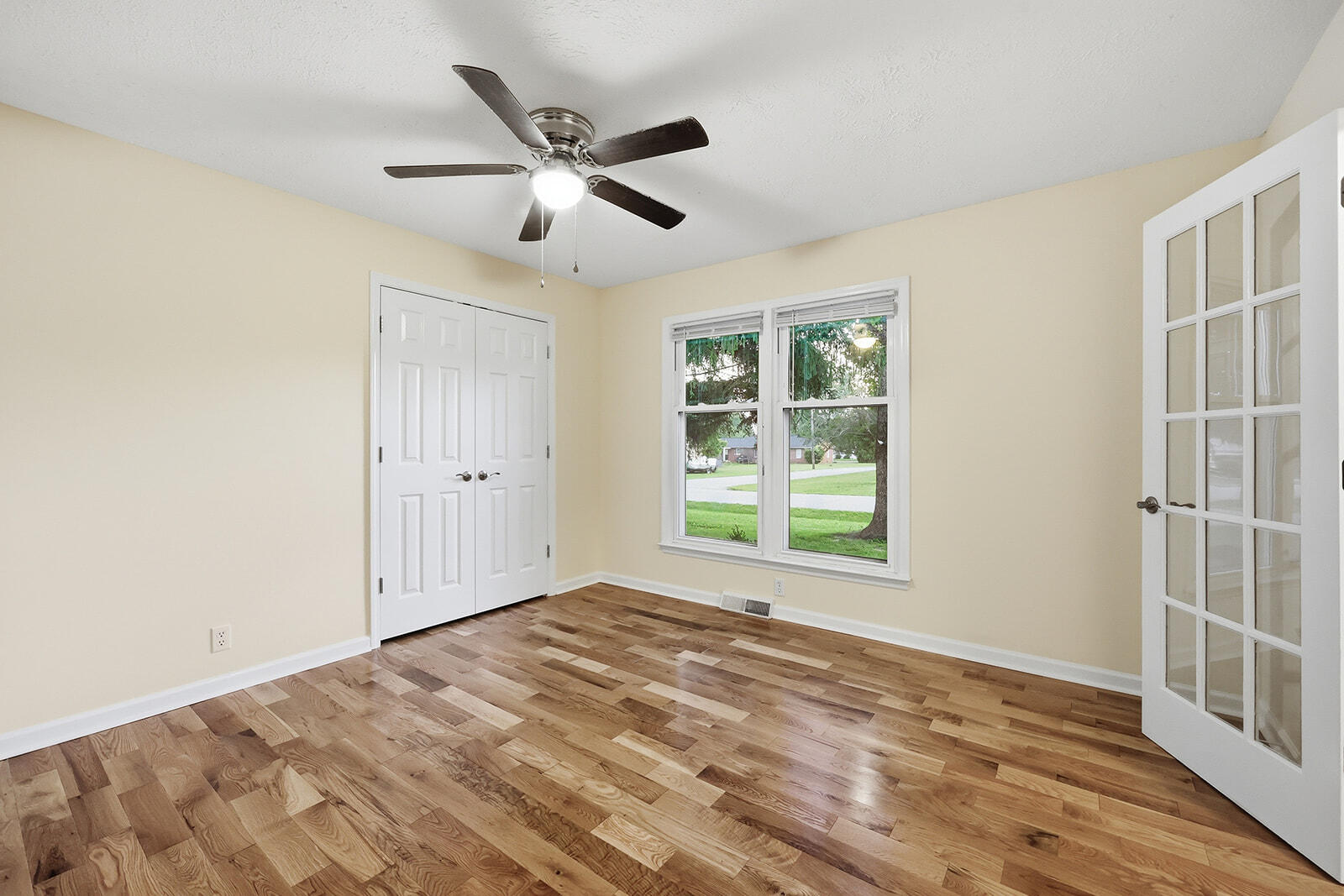 321 Sunset Drive Property Photo 8