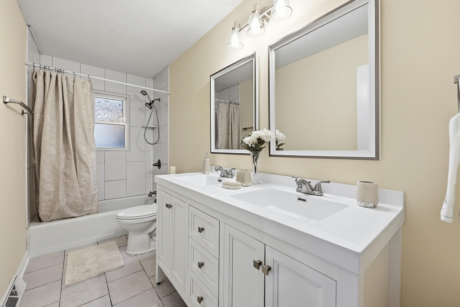 321 Sunset Drive Property Photo 9