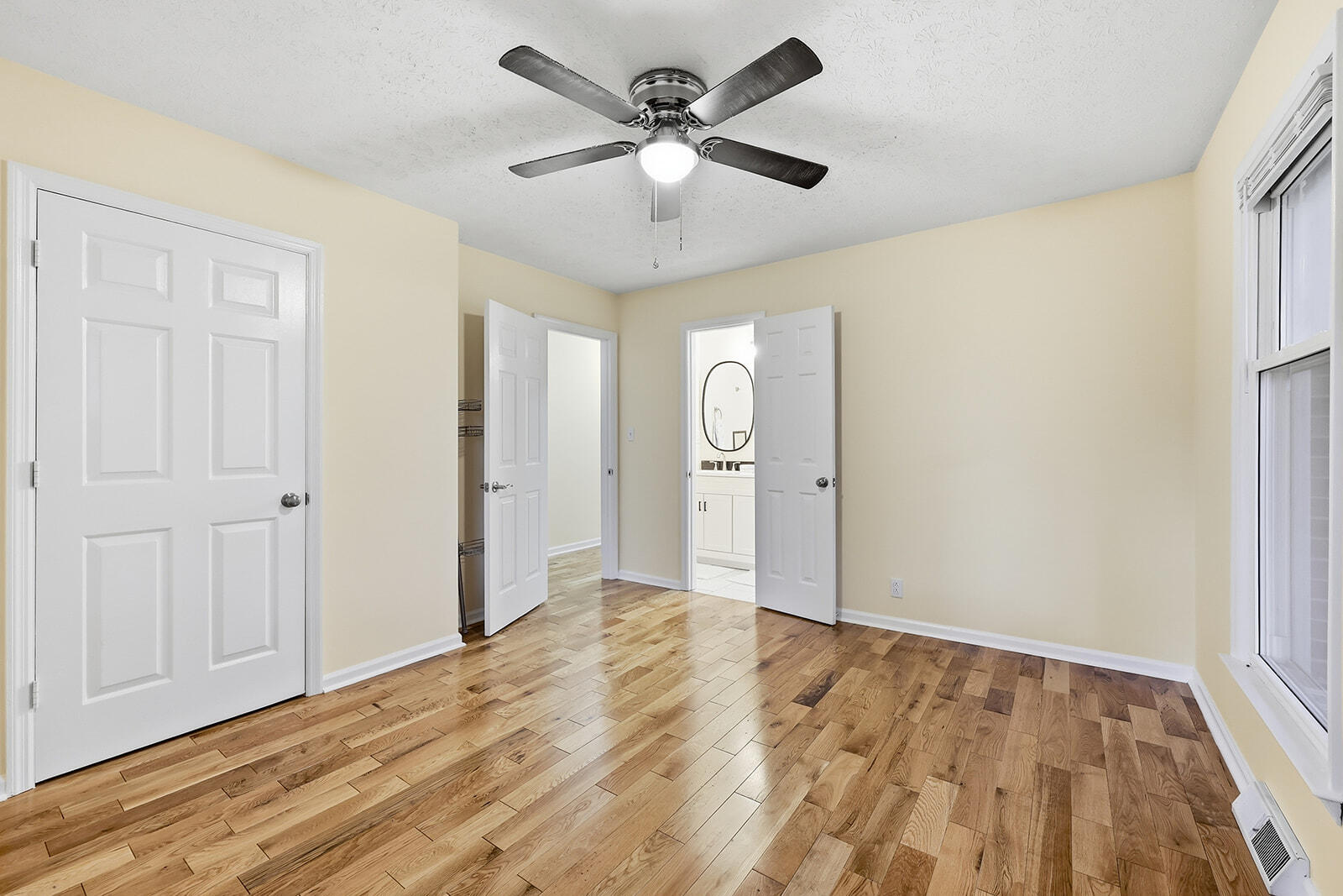 321 Sunset Drive Property Photo 13