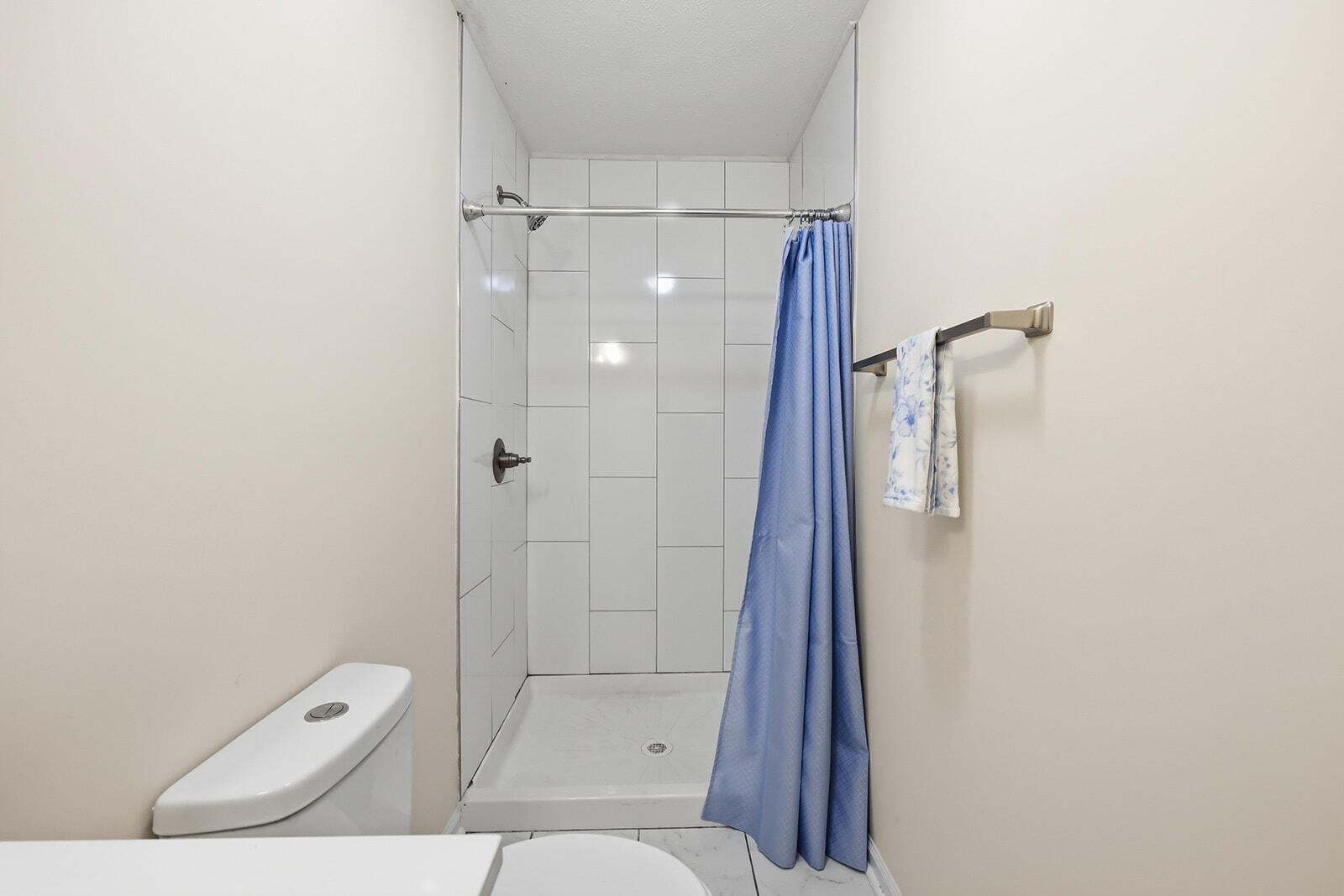 321 Sunset Drive Property Photo 21