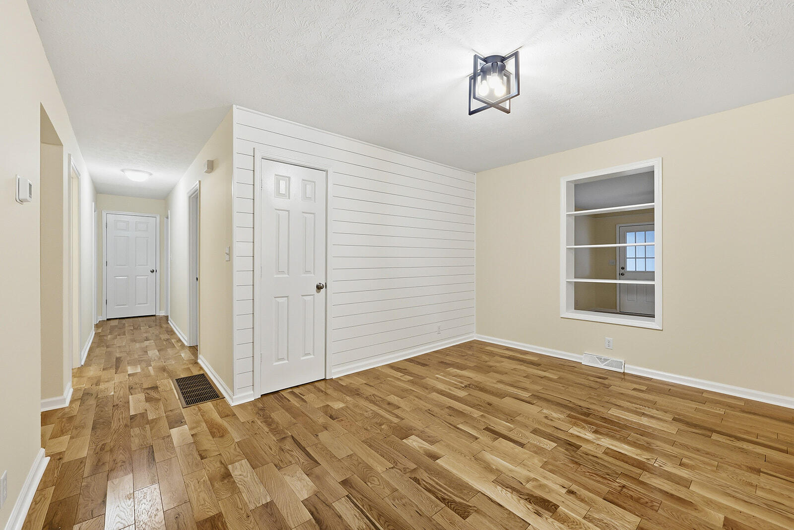 321 Sunset Drive Property Photo 25