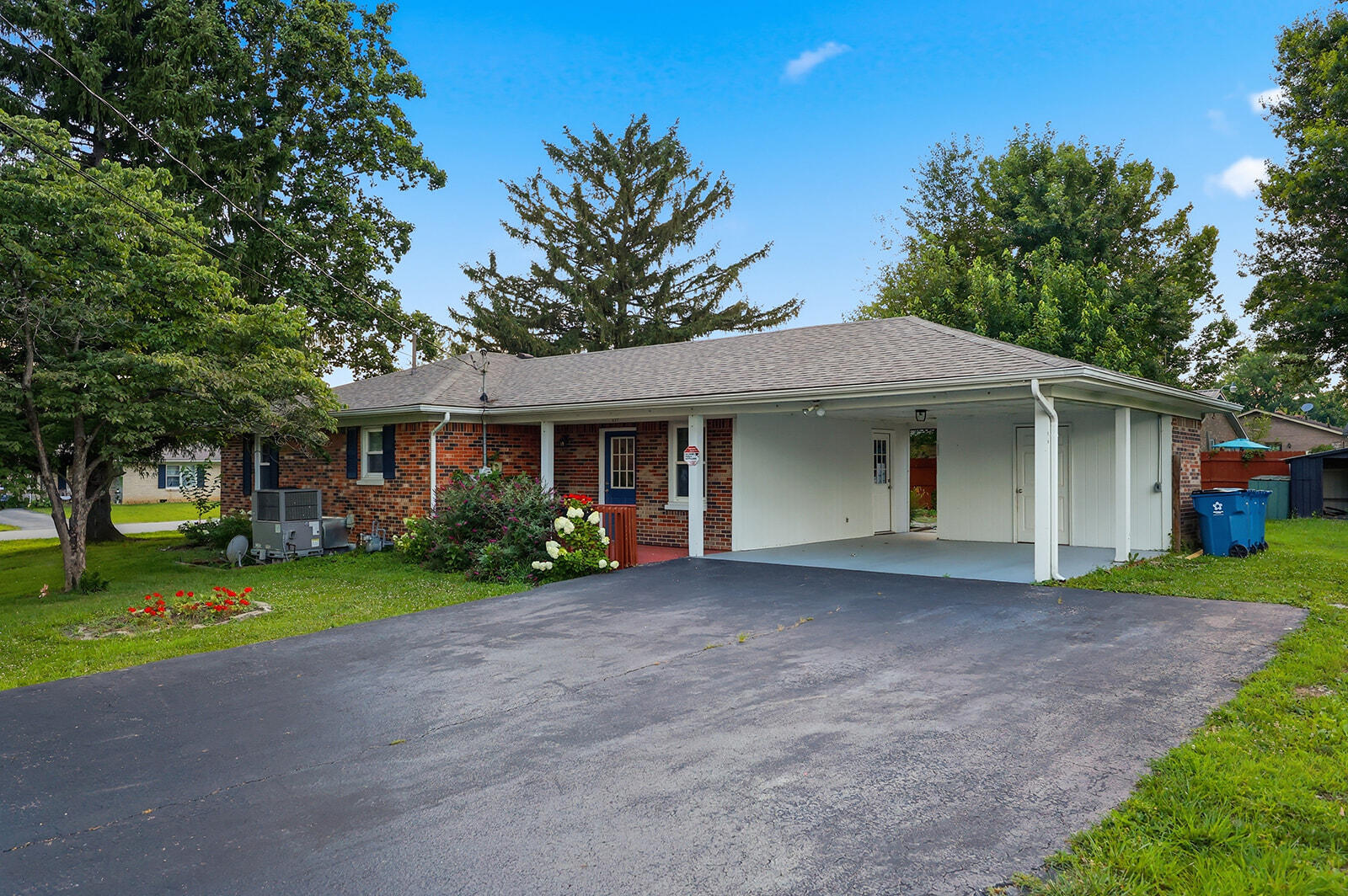 321 Sunset Drive Property Photo 48
