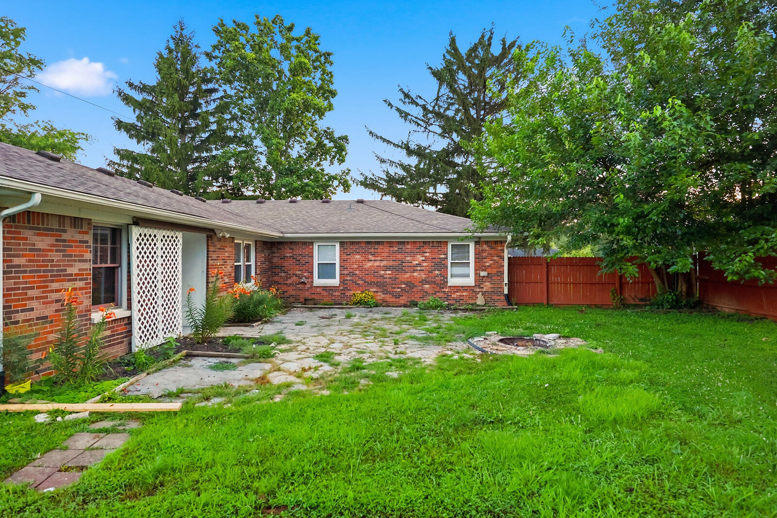 321 Sunset Drive Property Photo 52