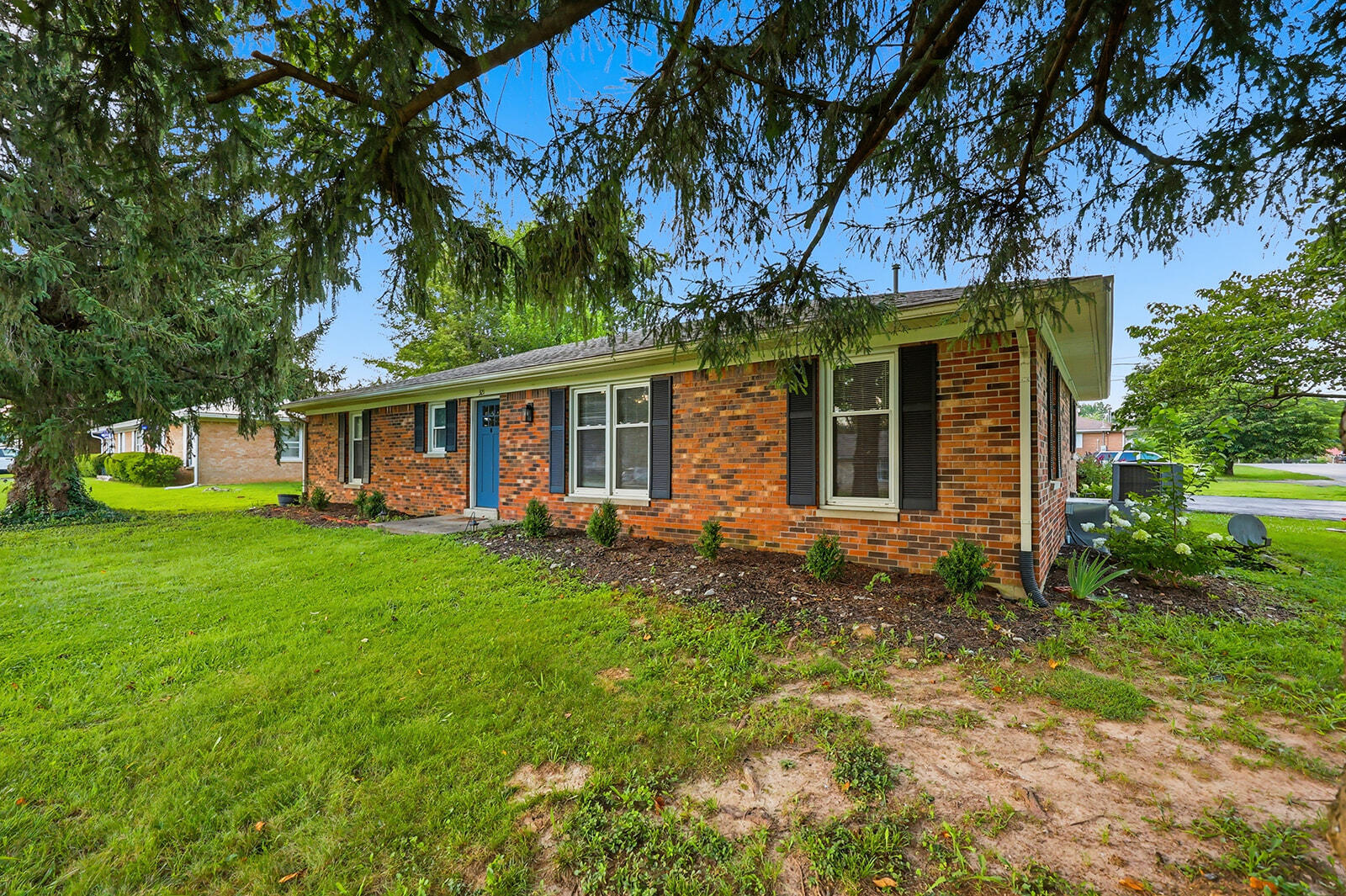 321 Sunset Drive Property Photo 55