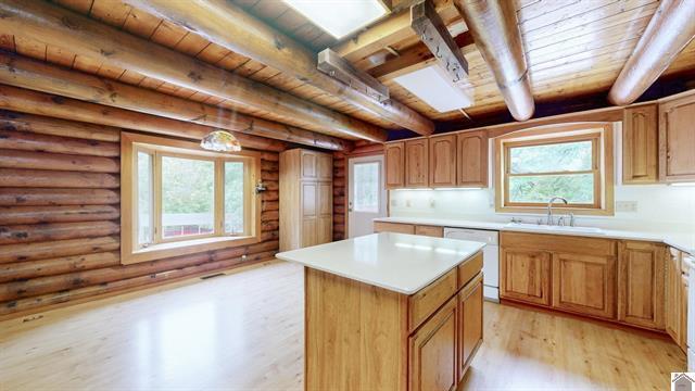 88 Lynnhurst Drive Property Photo 12