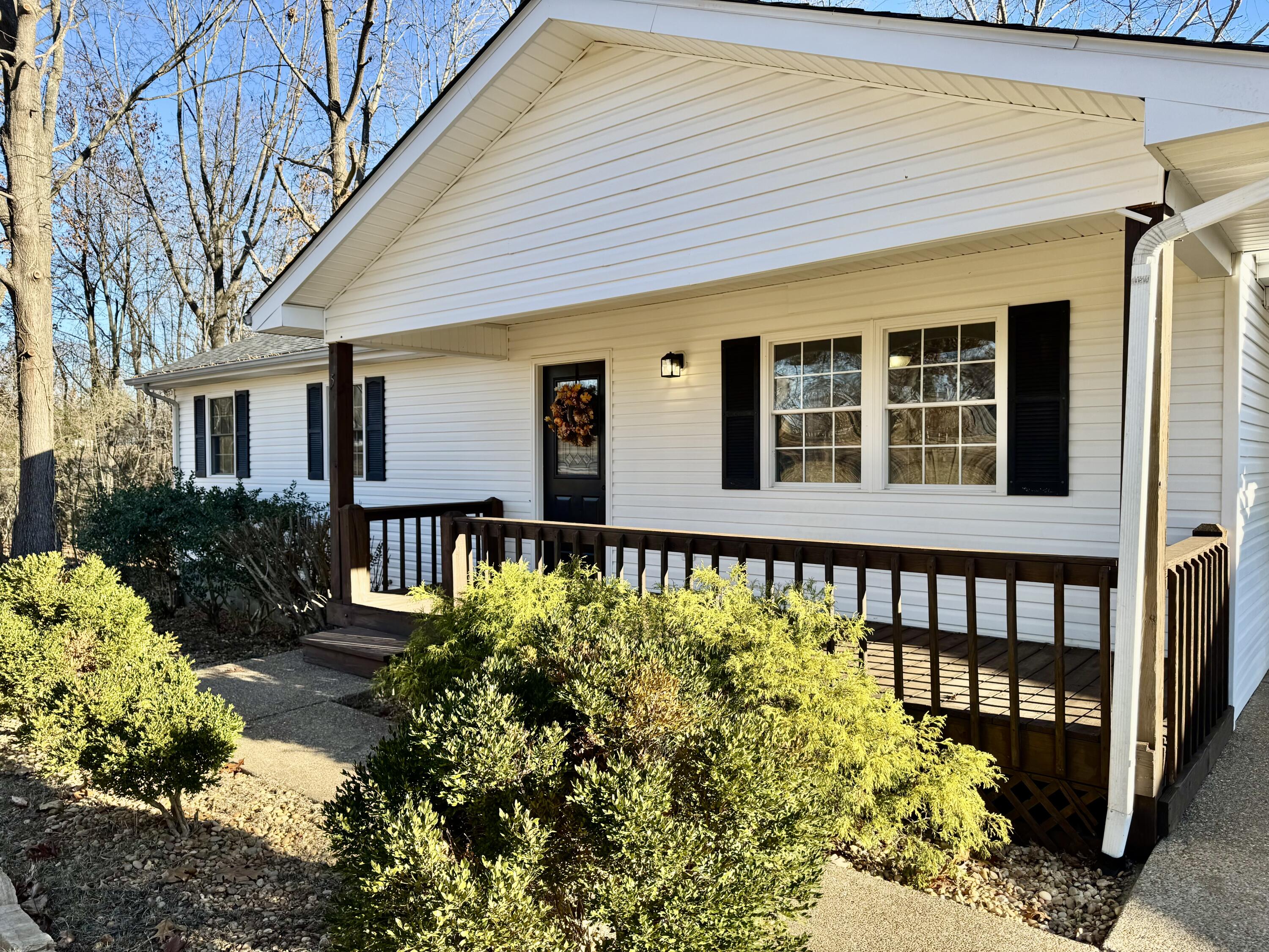 509 Hillview Drive Property Photo 2