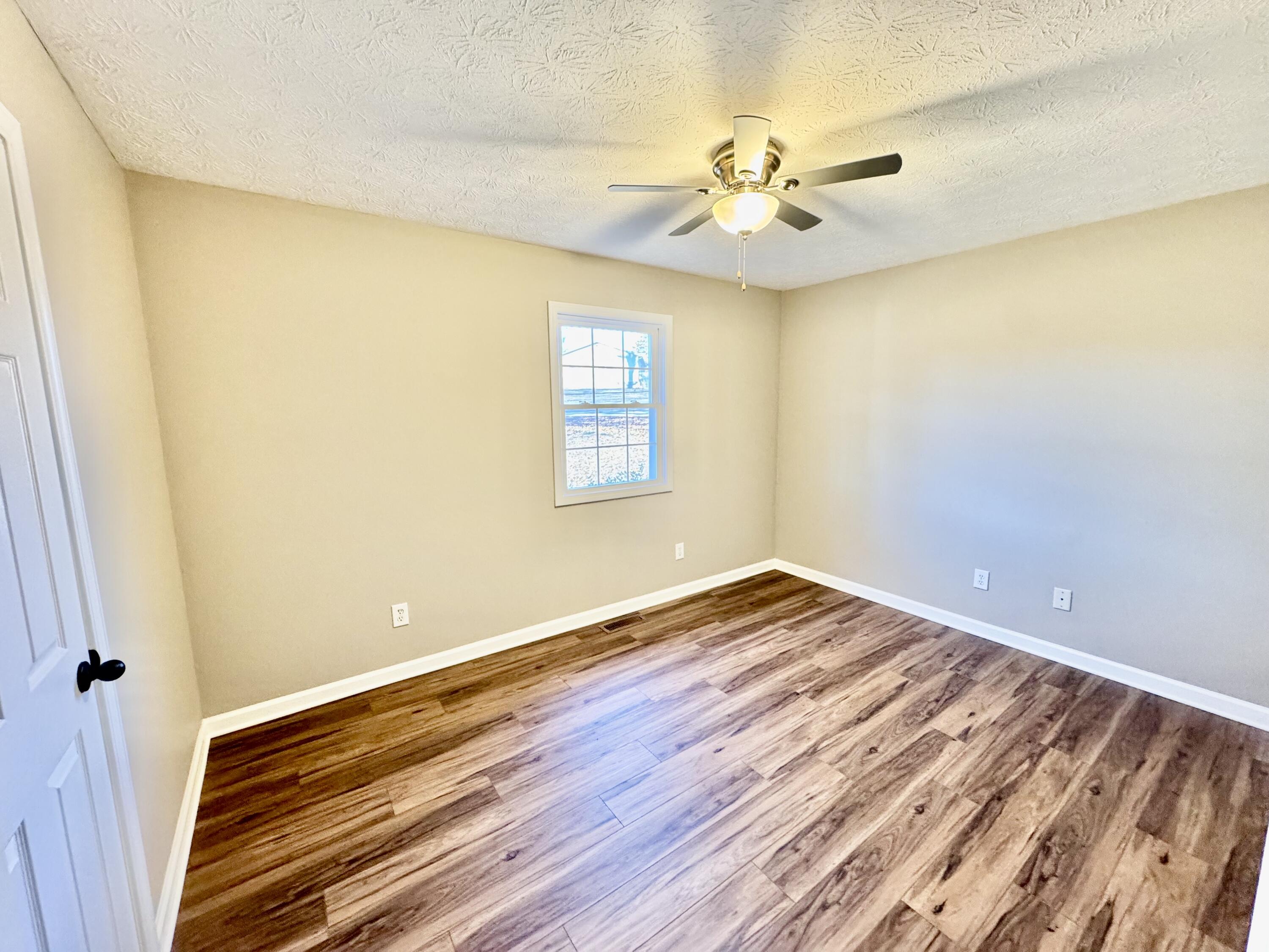 509 Hillview Drive Property Photo 13