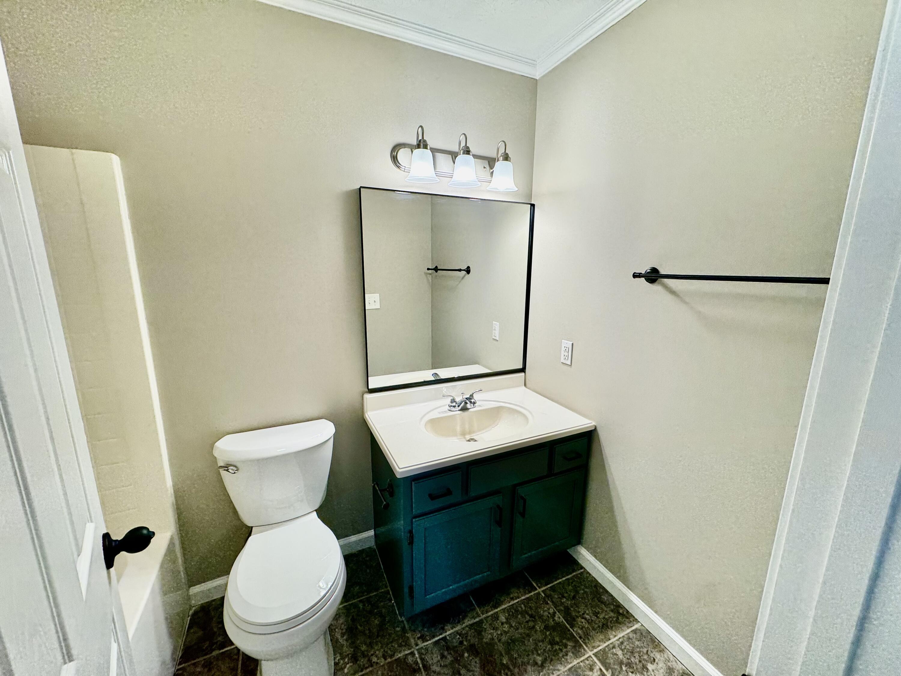 509 Hillview Drive Property Photo 16
