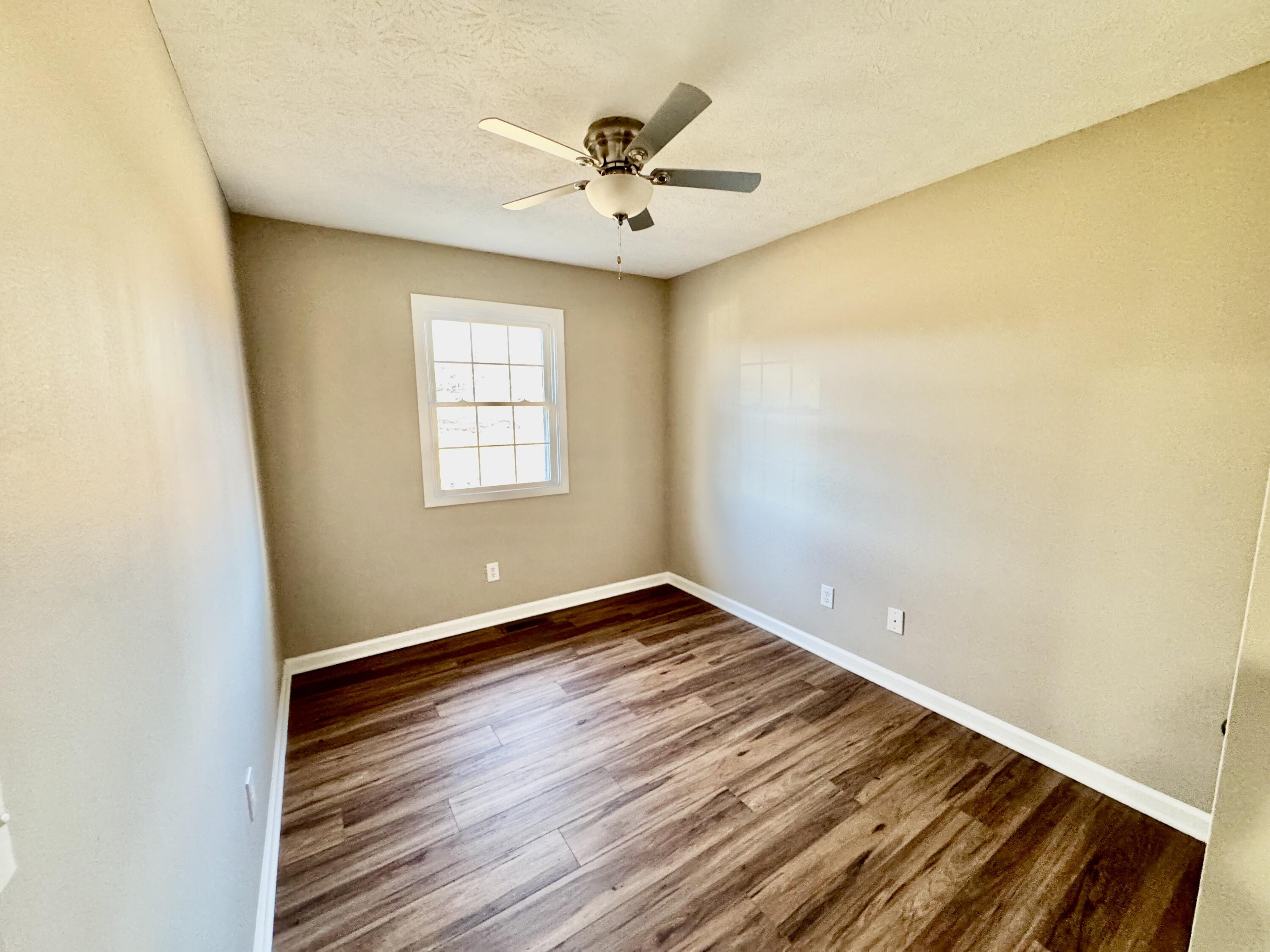 509 Hillview Drive Property Photo 18