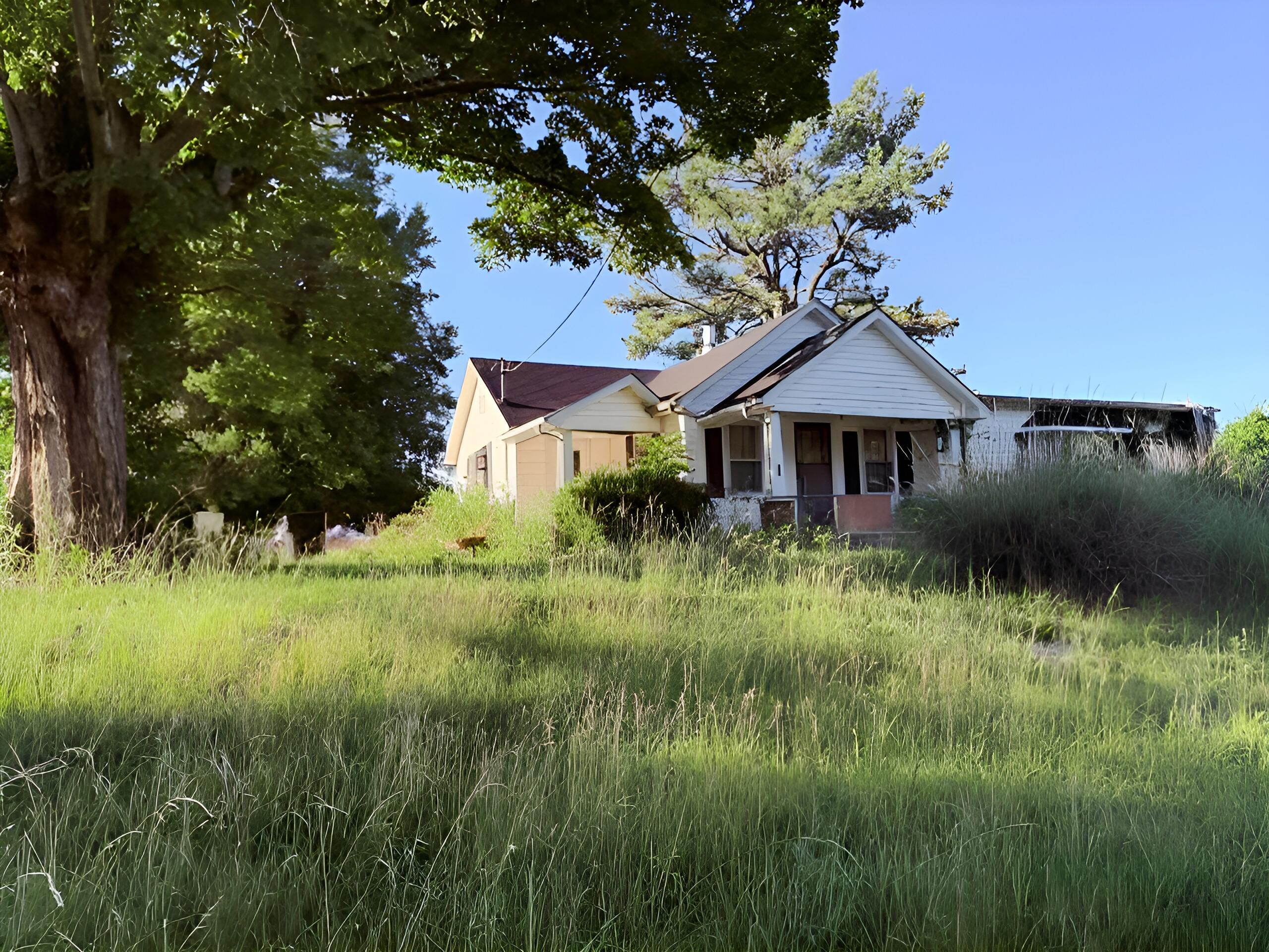 571 Ayers Lane Property Photo 4