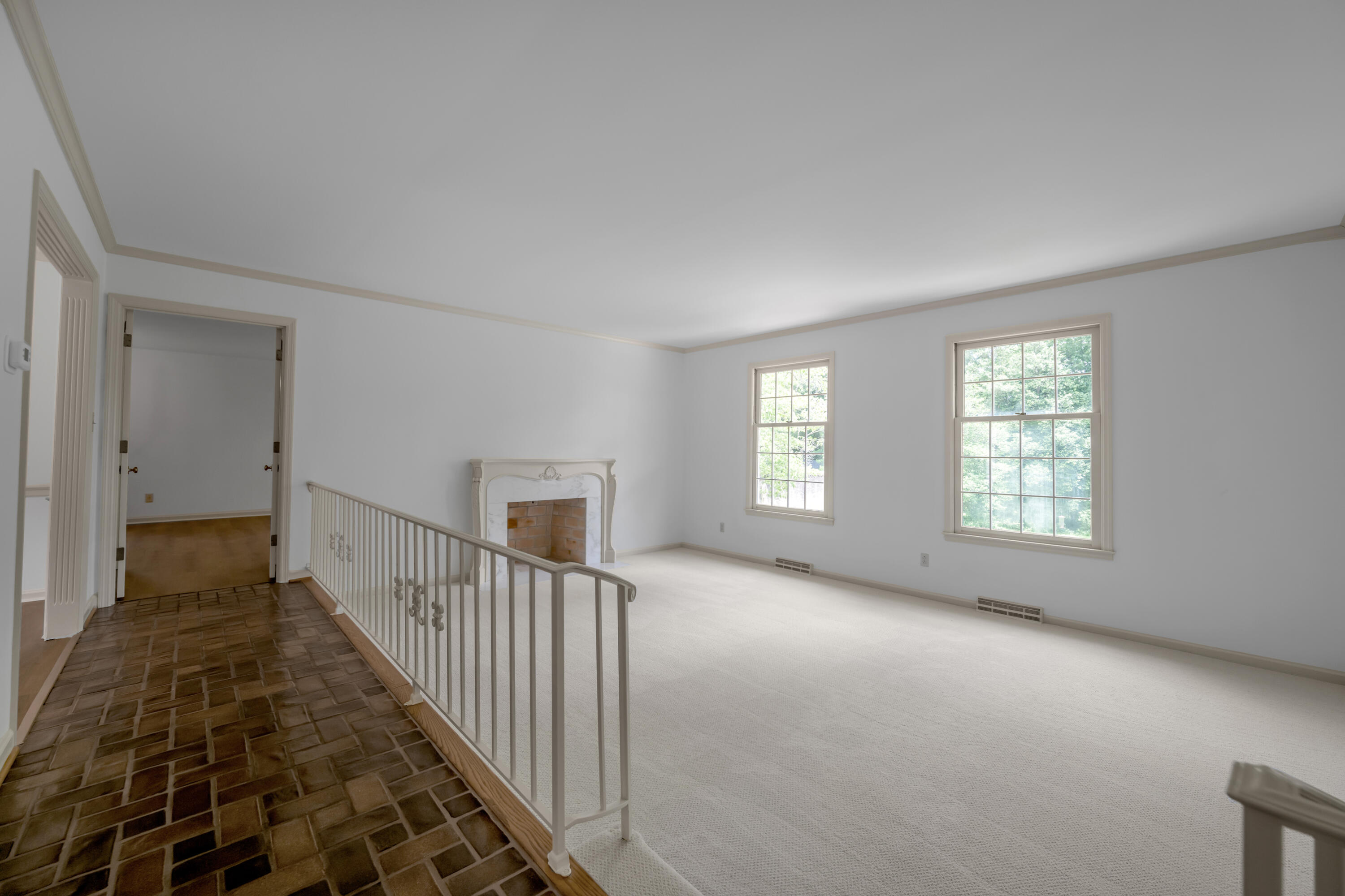 924 Chinoe Road Property Photo 7