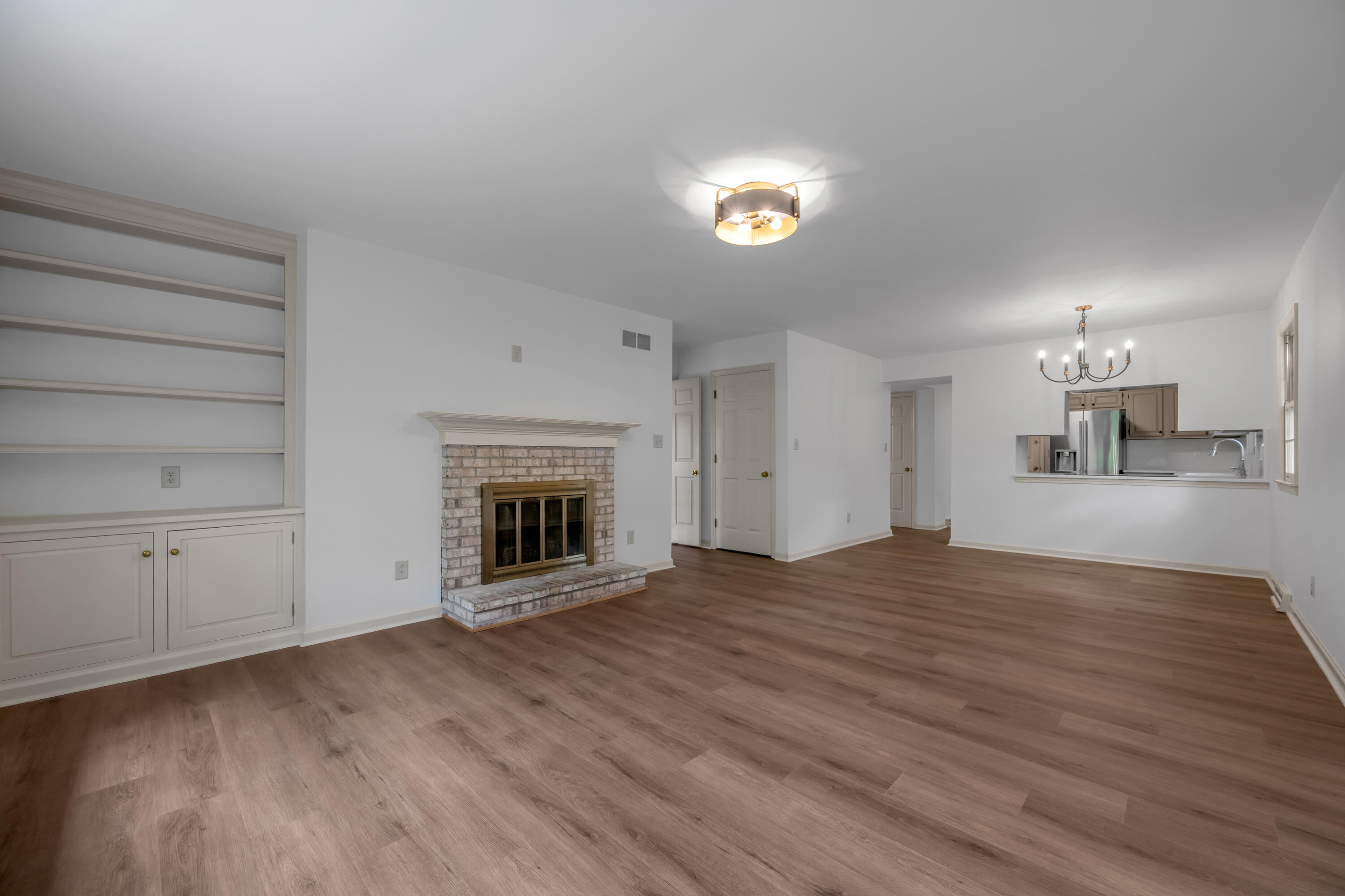 924 Chinoe Road Property Photo 23