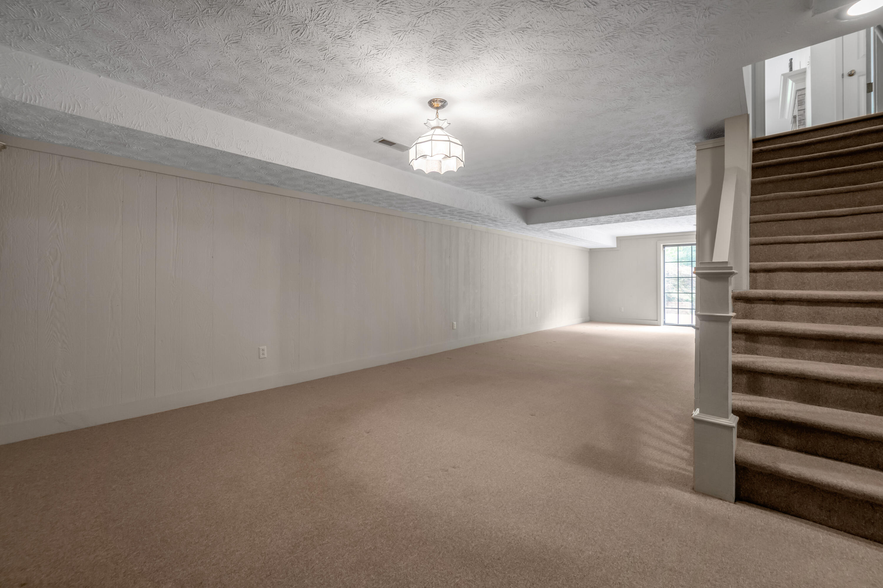 924 Chinoe Road Property Photo 45