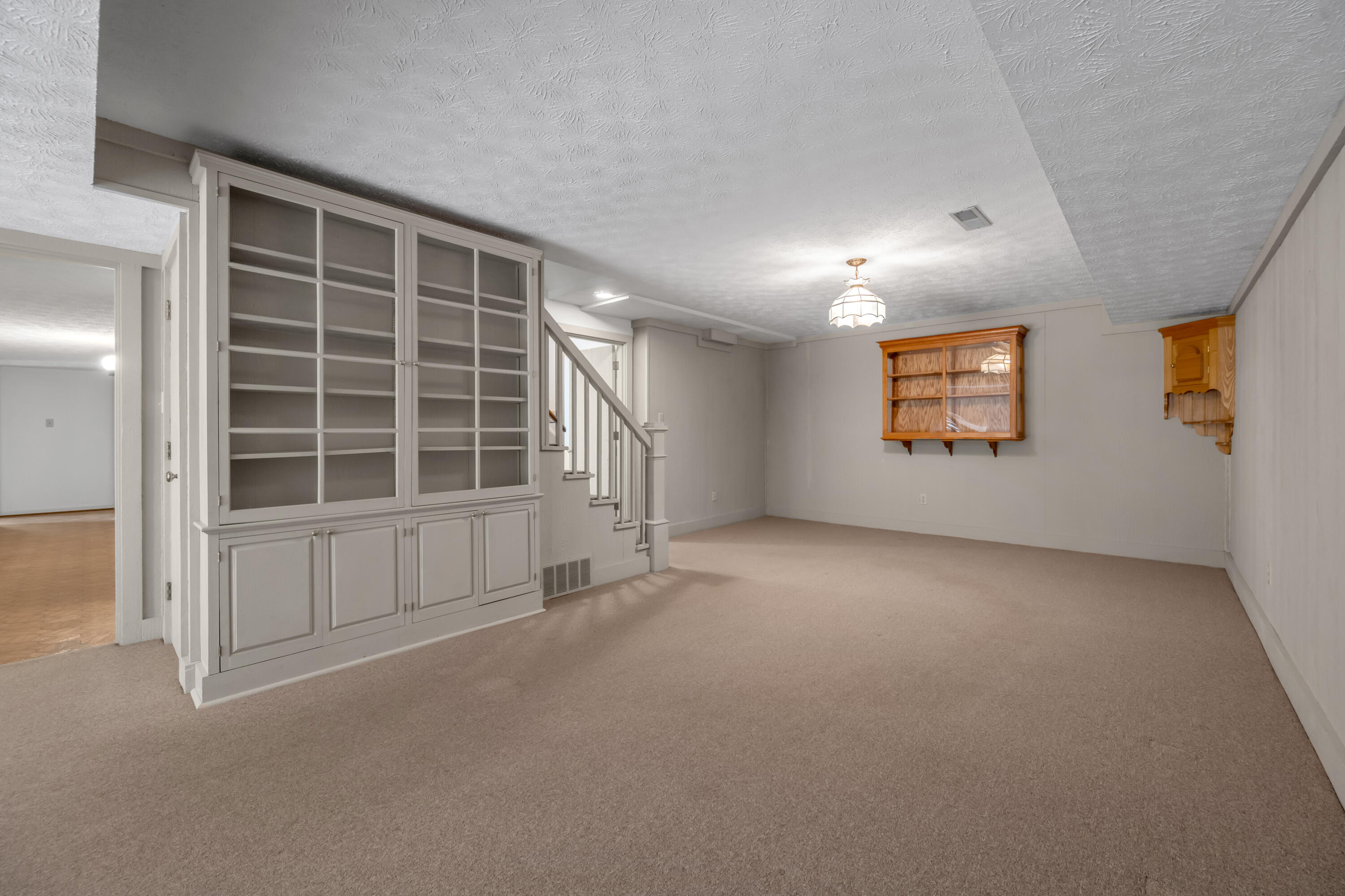 924 Chinoe Road Property Photo 47