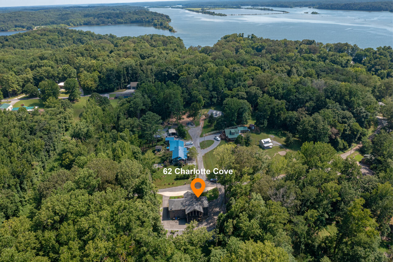62 Charlotte Cove Property Photo 12
