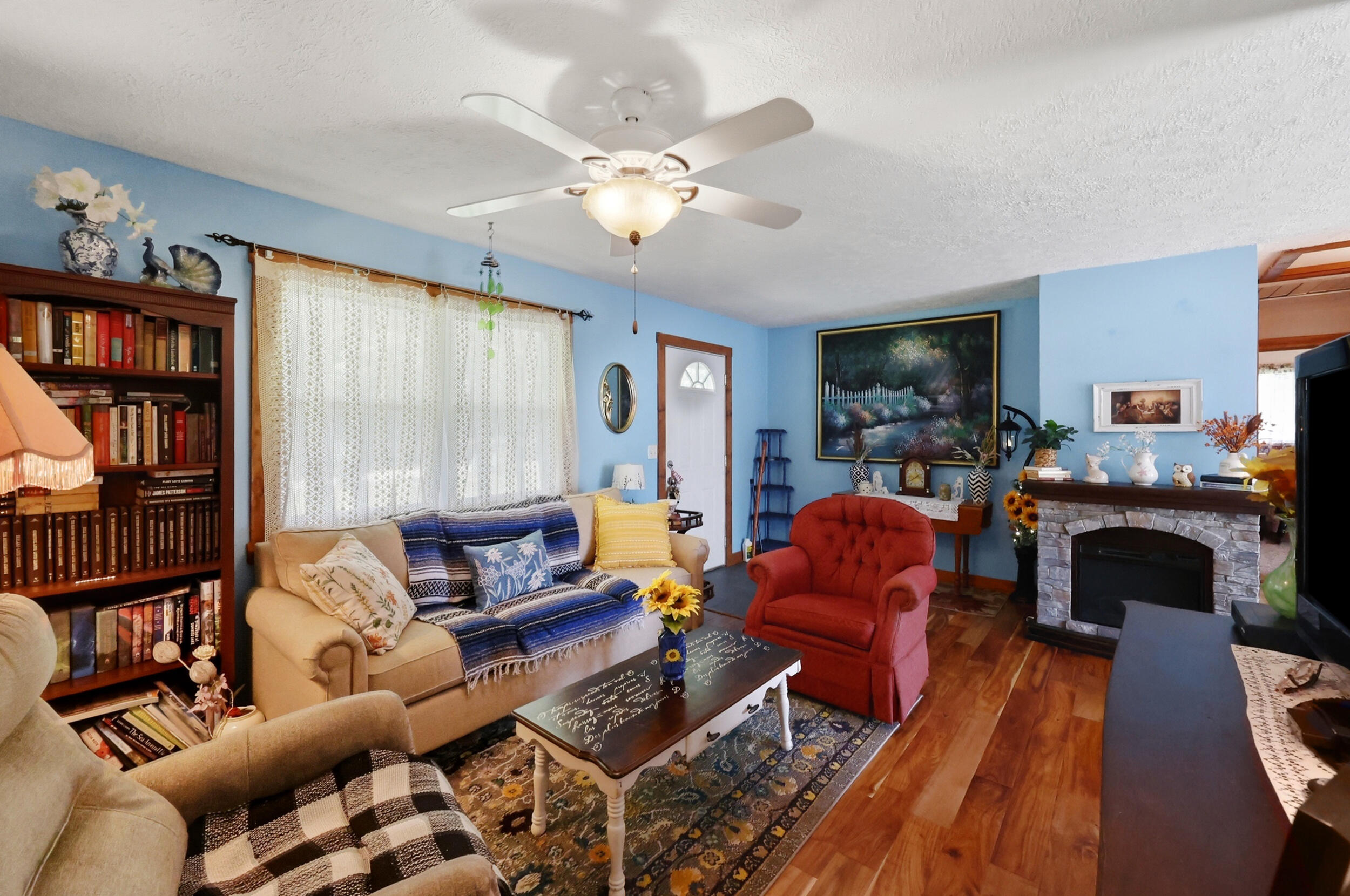 490 Marshall Pike Property Photo 6