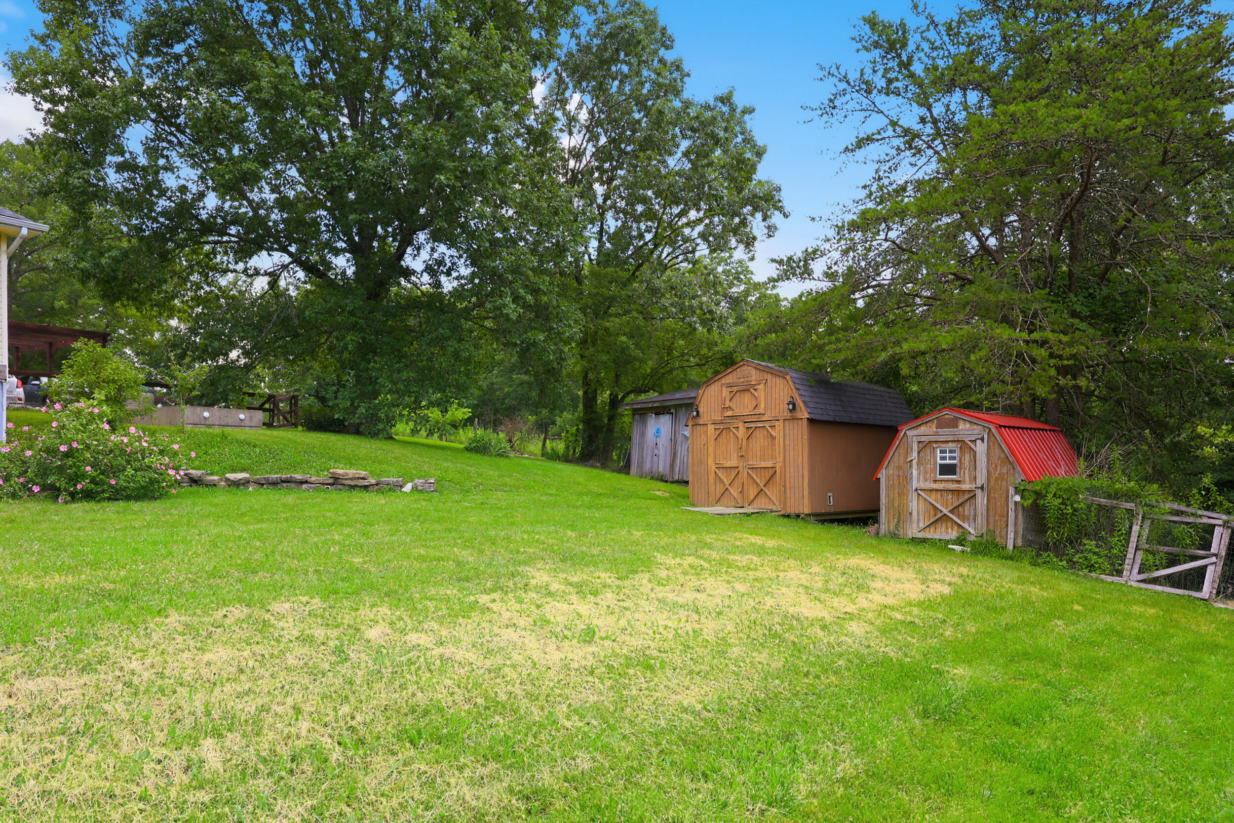 490 Marshall Pike Property Photo 39