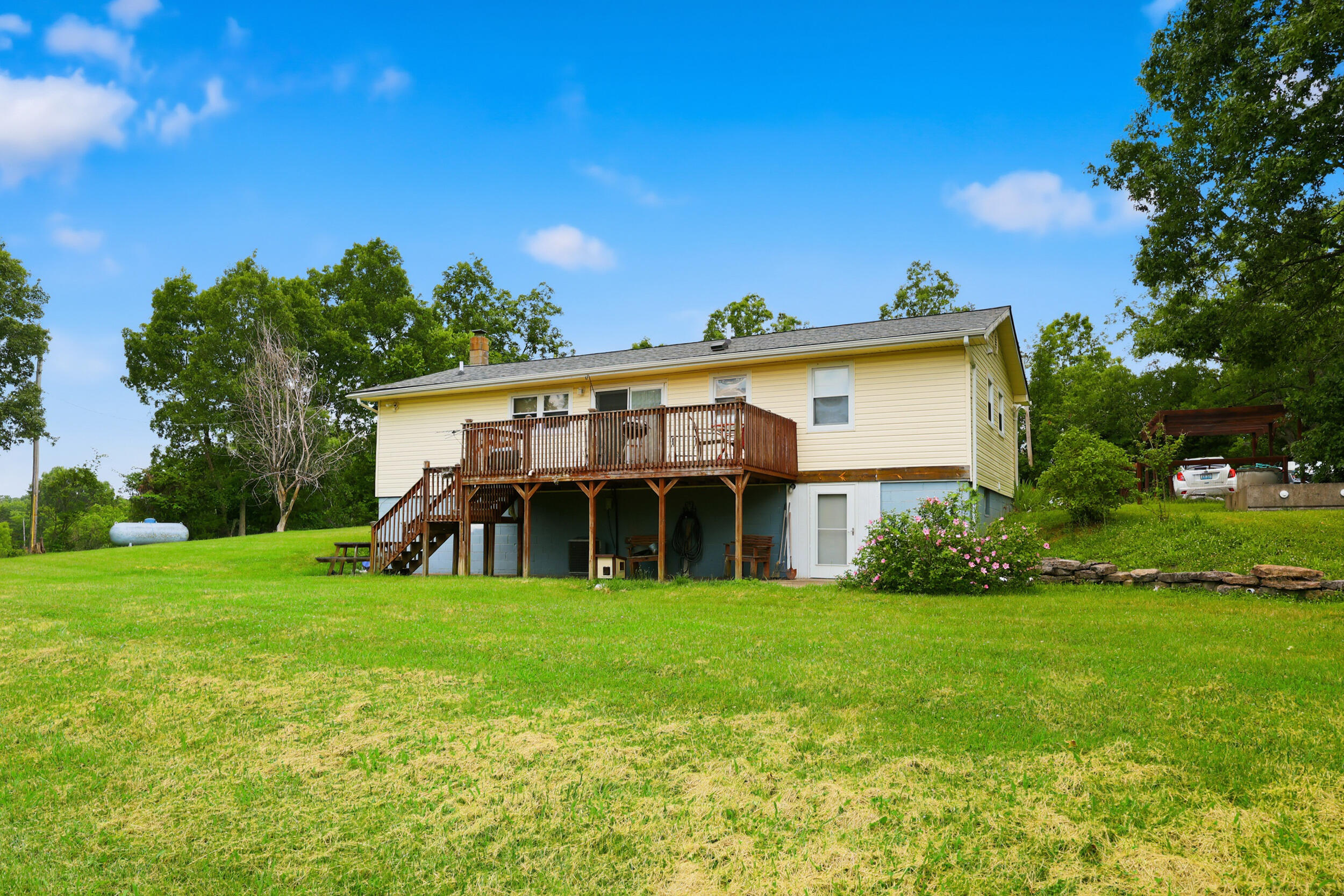 490 Marshall Pike Property Photo 40