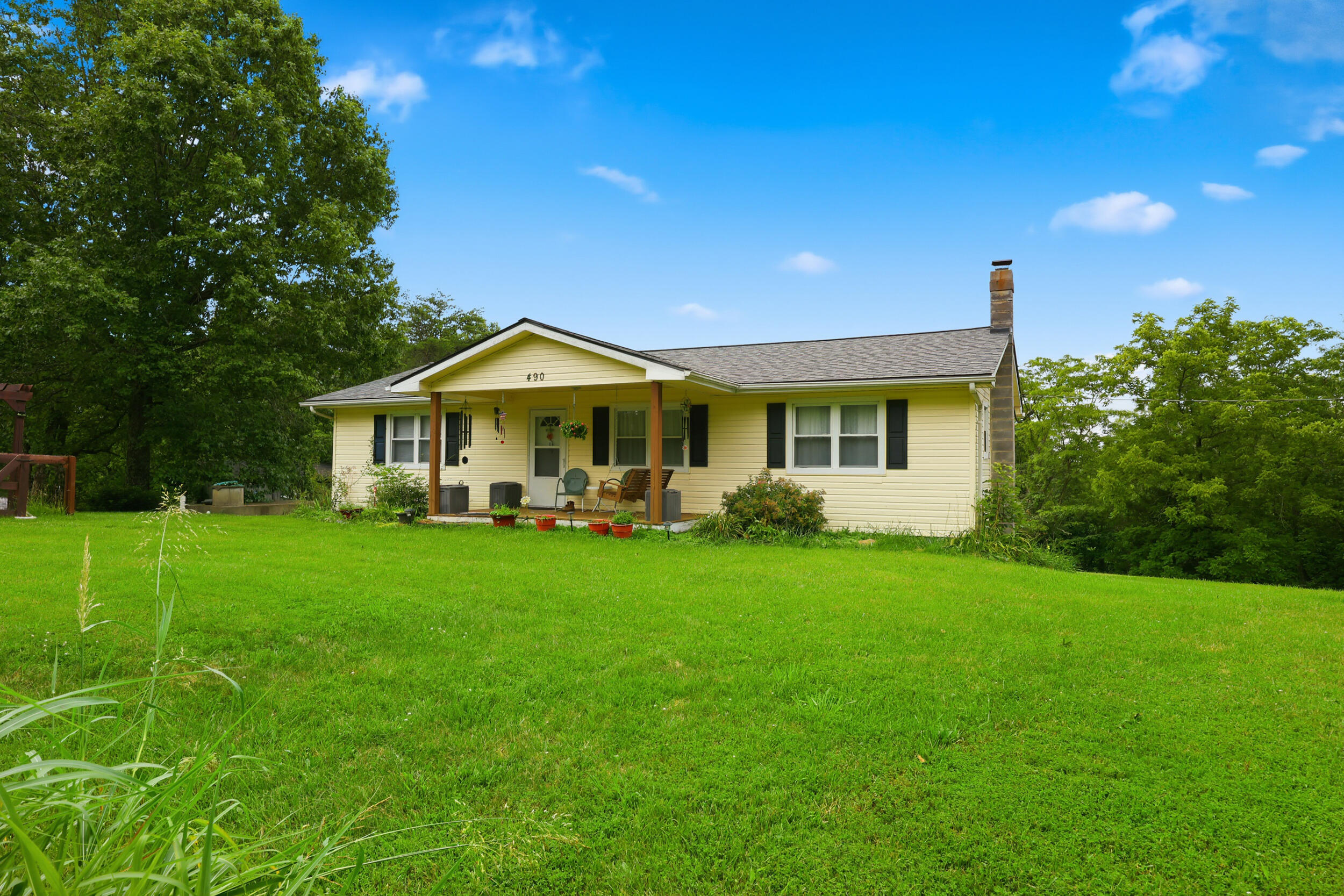 490 Marshall Pike Property Photo 43
