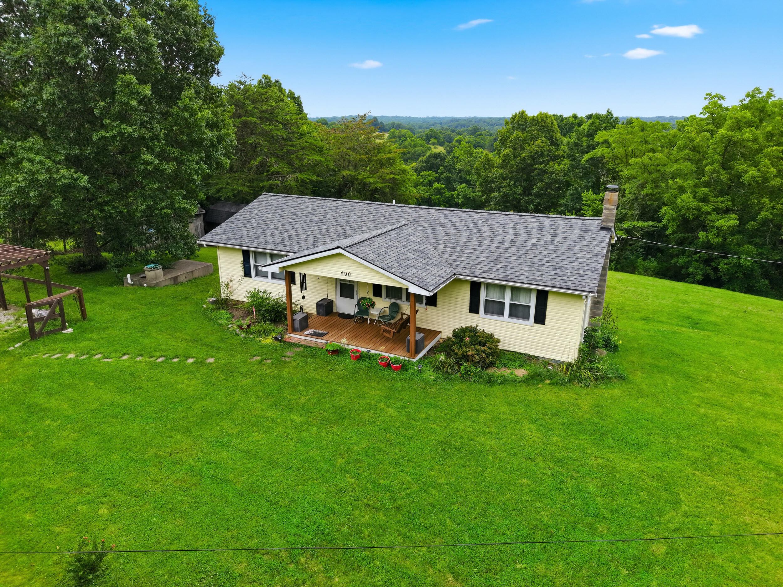 490 Marshall Pike Property Photo 45