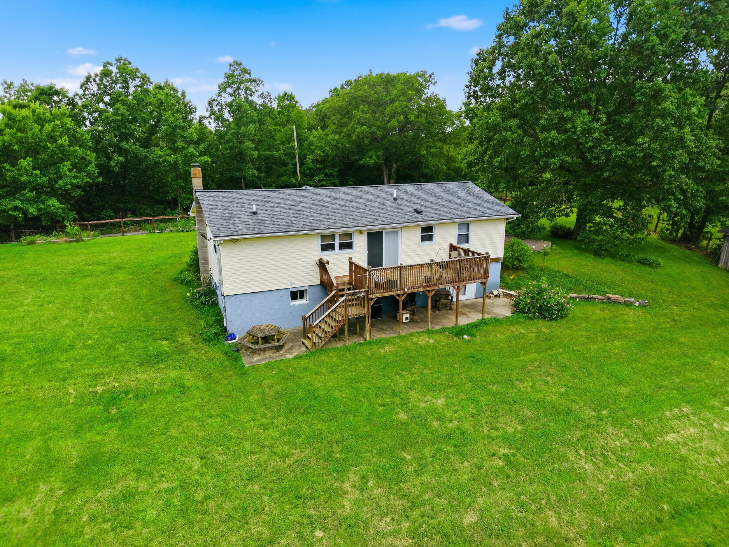 490 Marshall Pike Property Photo 51