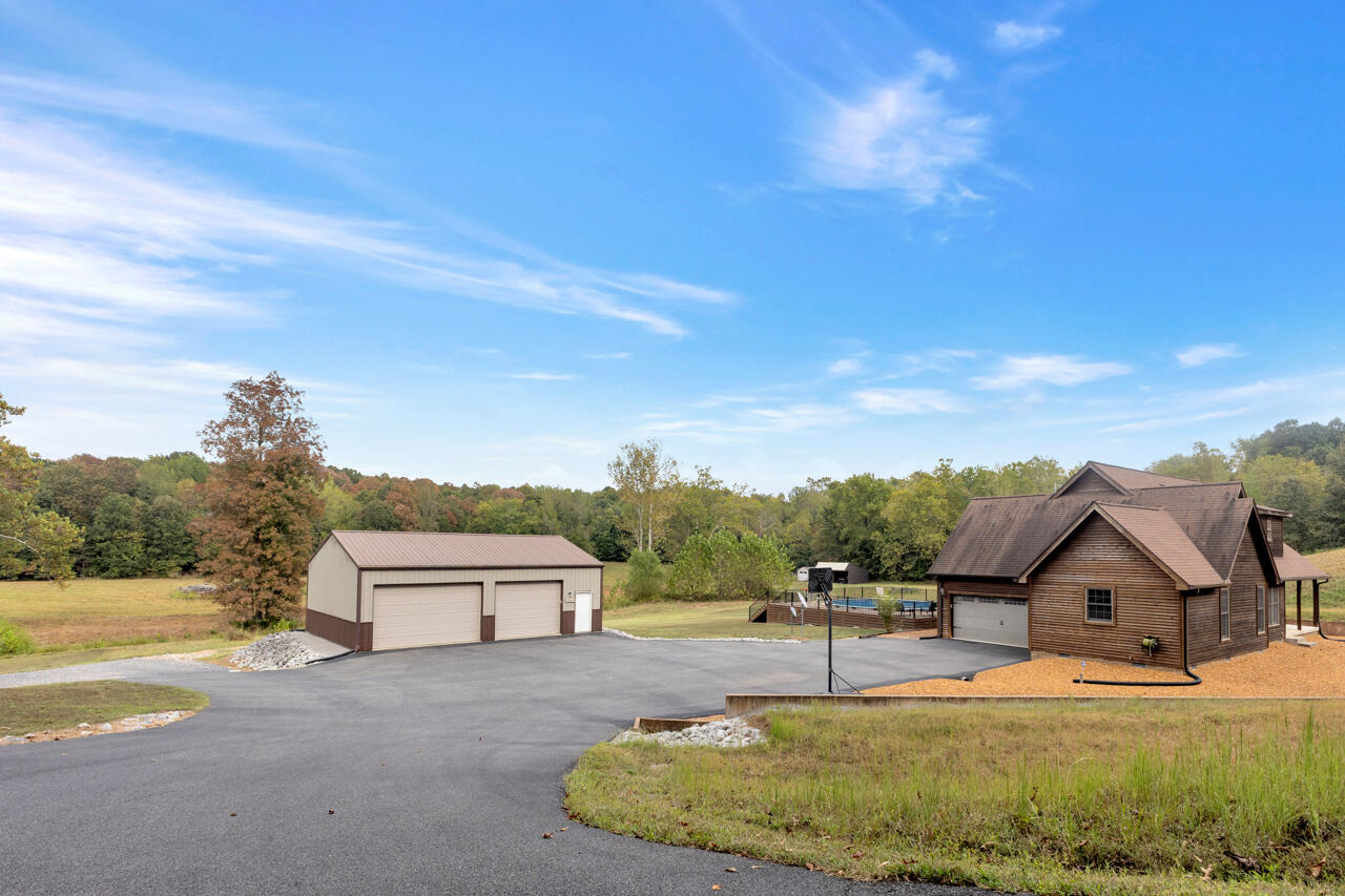 408 Holt Road Property Photo 6