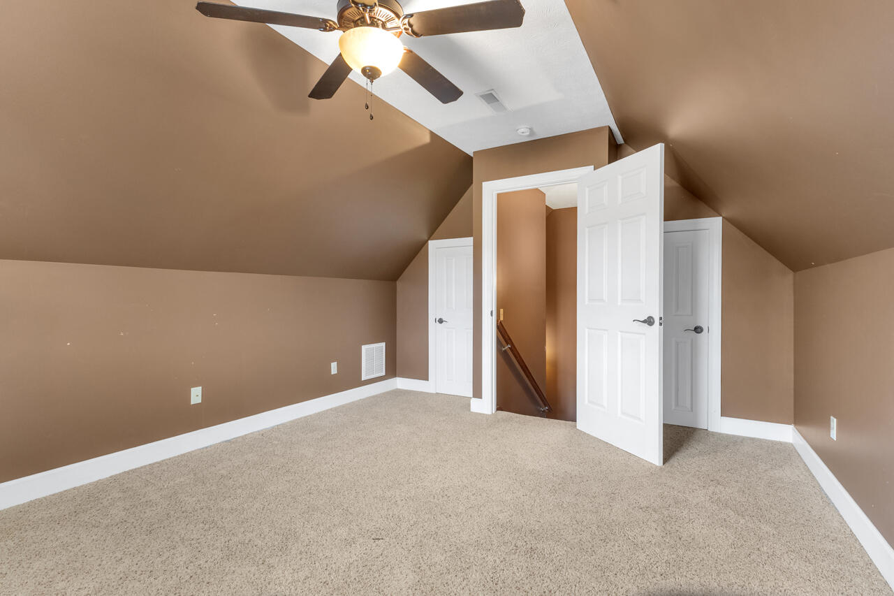 408 Holt Road Property Photo 14