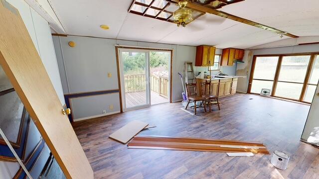 16451 E State Highway 70 Property Photo 3