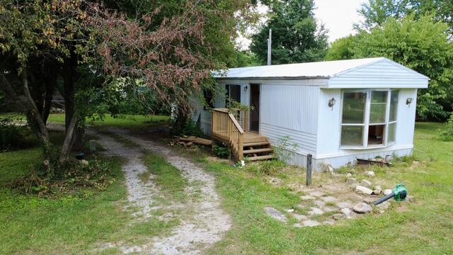 16451 E State Highway 70 Property Photo 13