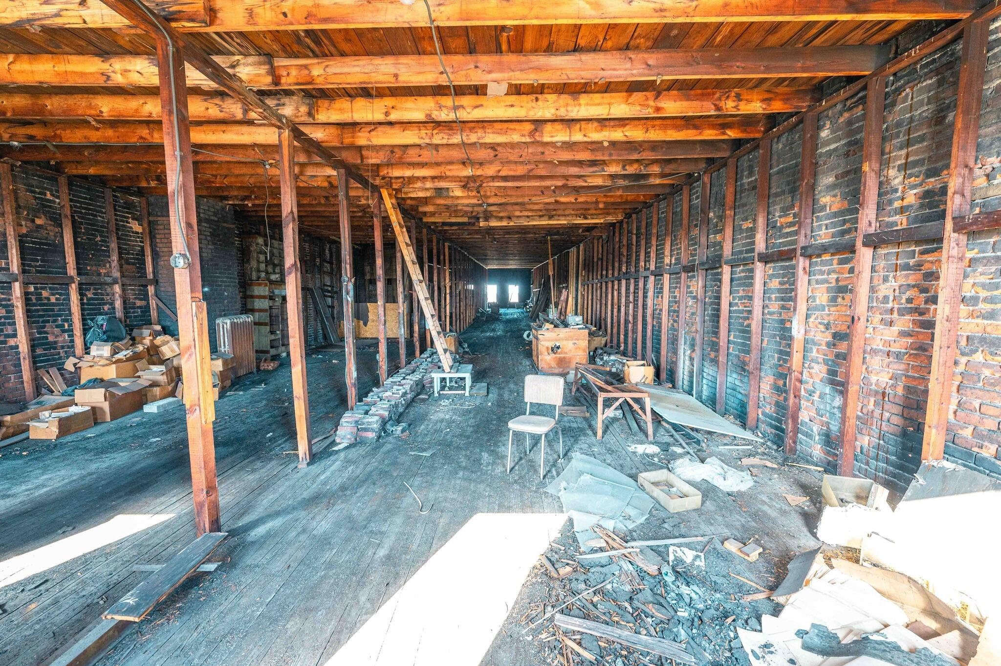 420 Broadway Street Property Photo 45
