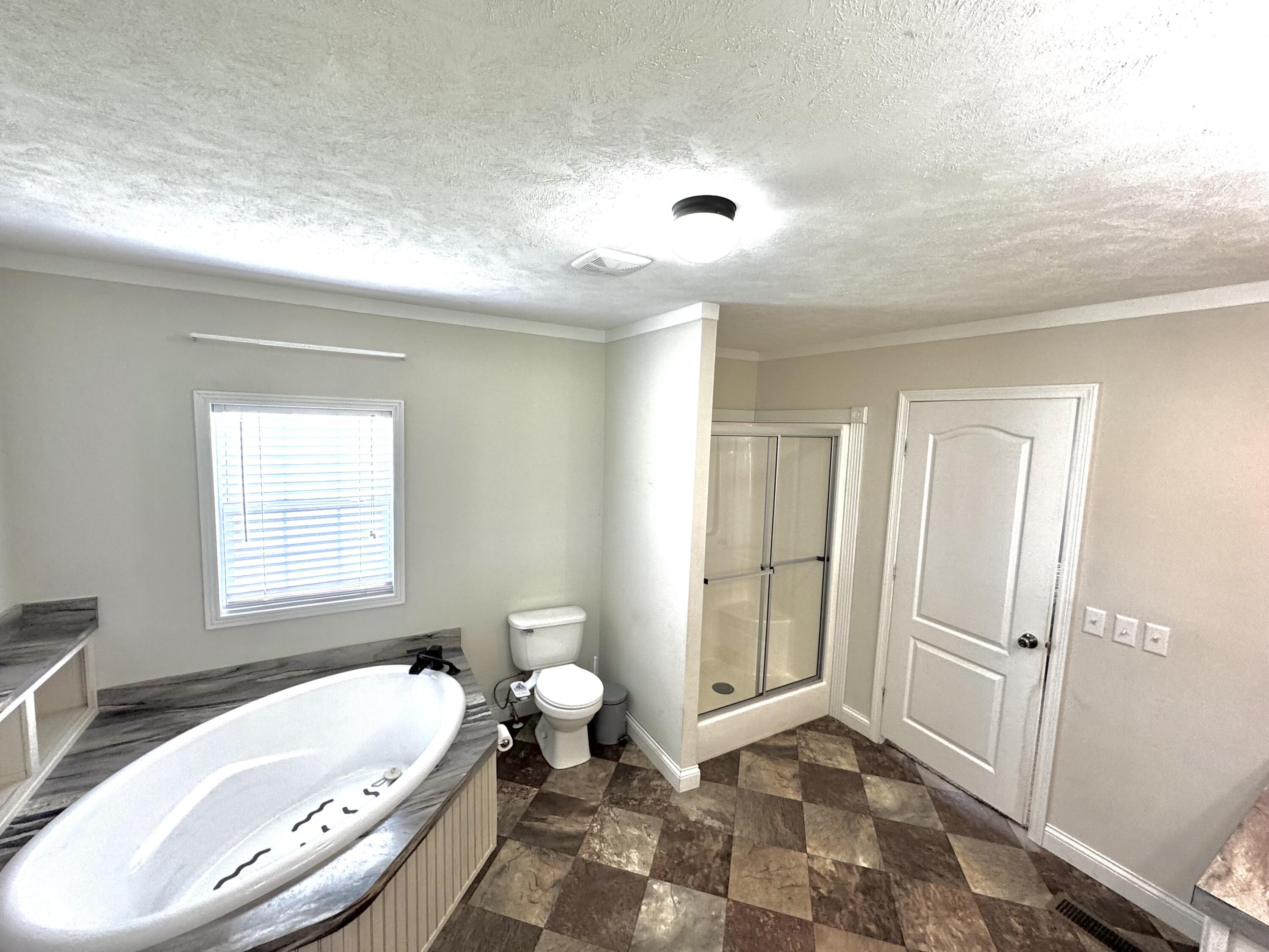 660 Steven Lane Property Photo 12