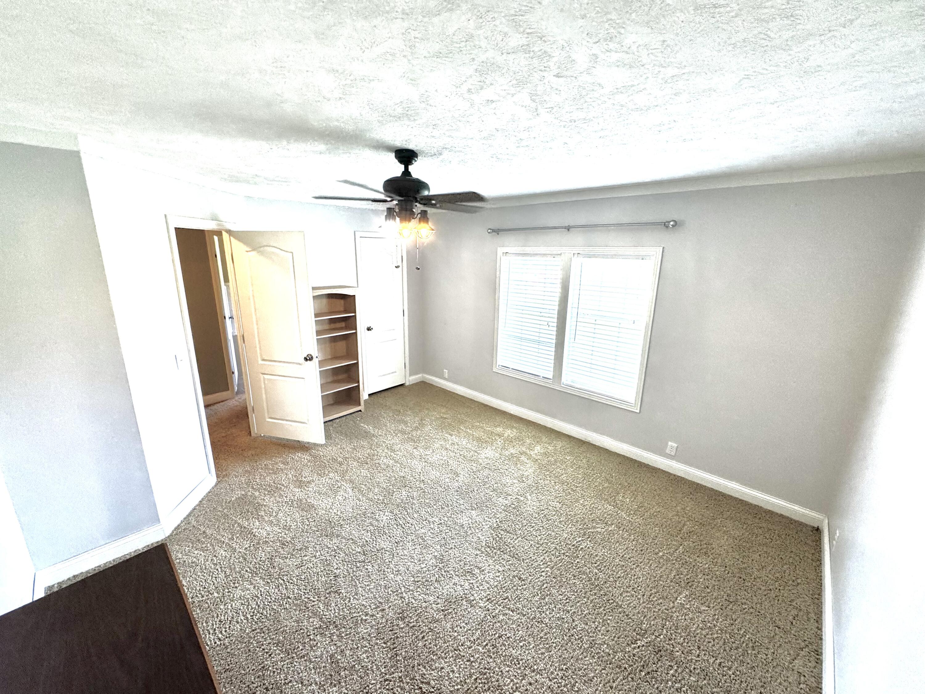 660 Steven Lane Property Photo 14
