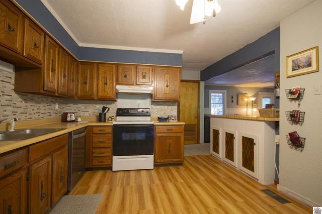 72 Holt Road Property Photo 7