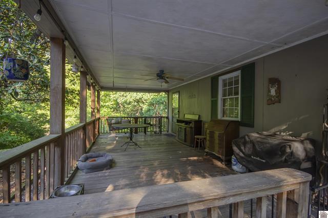 72 Holt Road Property Photo 30